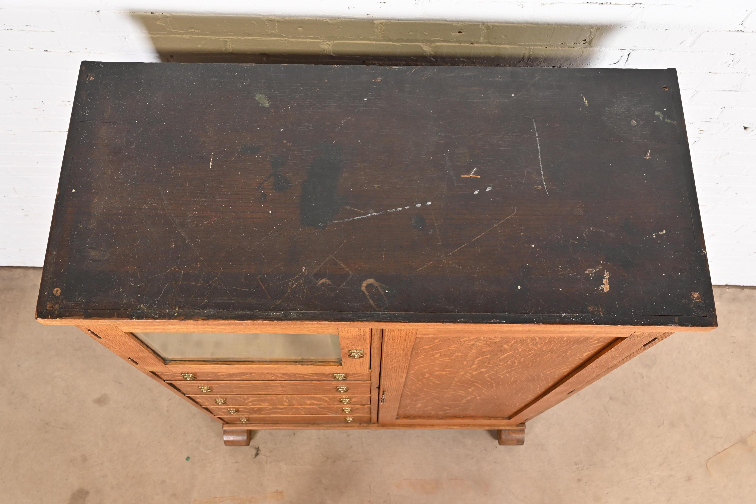 Horner Style Antique American Empire Oak Chifferobe with Mirror, Circa 1900 3