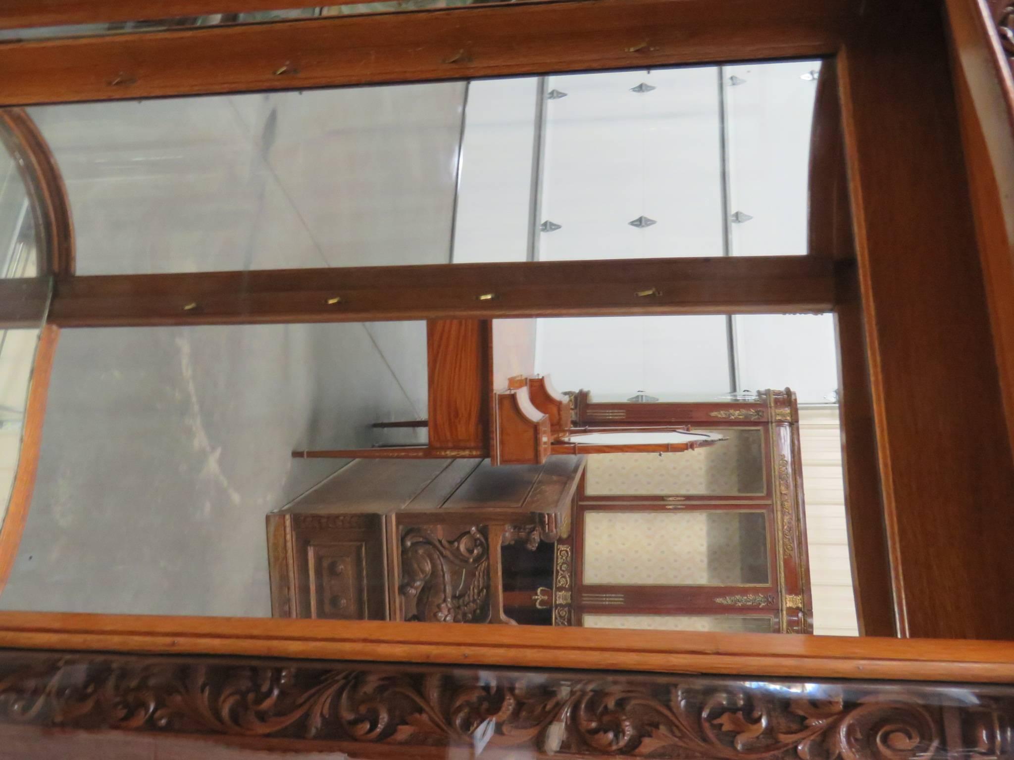 Glass Horner Style China/Display Cabinet