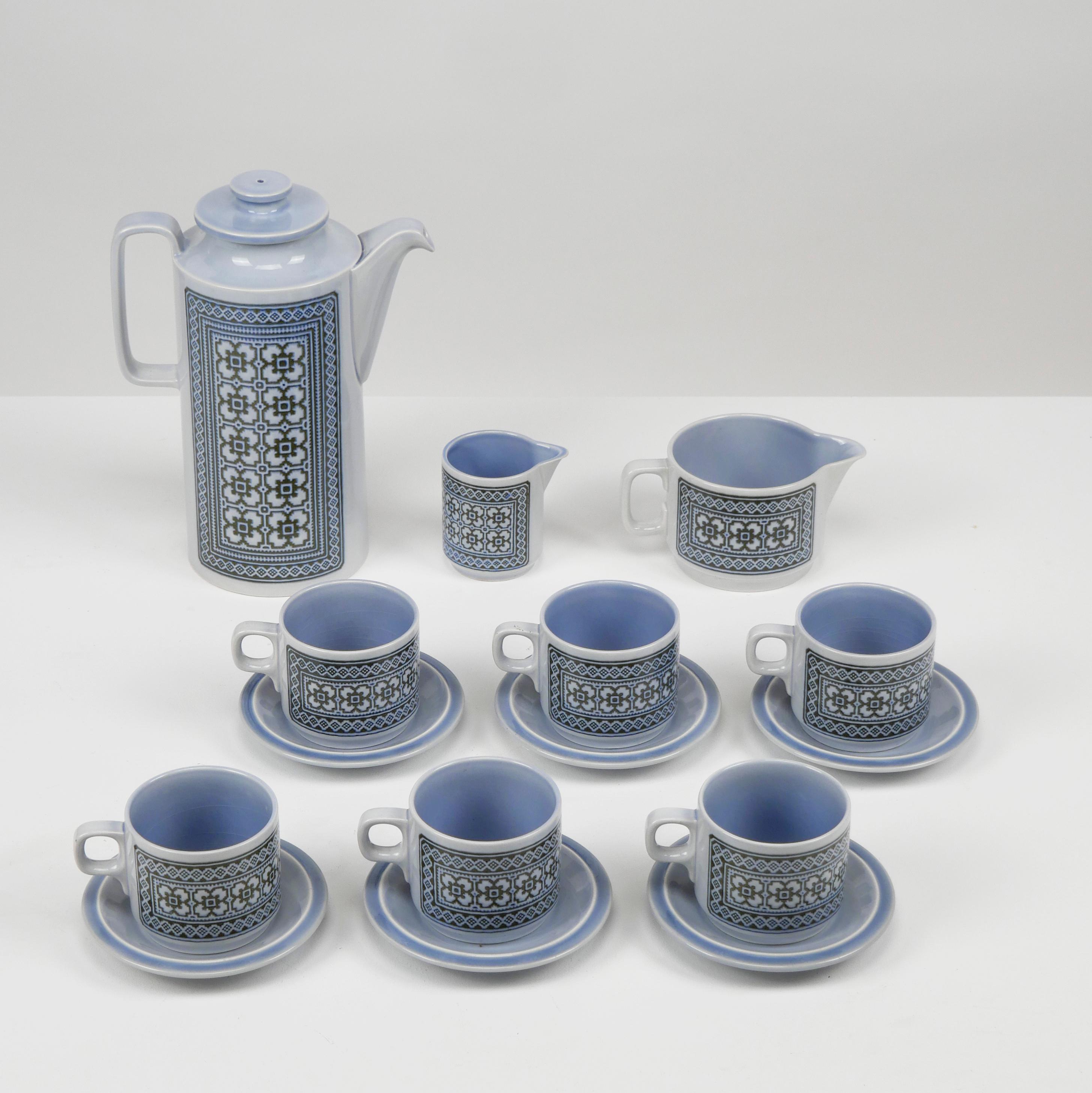 Hornsea Wandteppich-Kaffee-Set, Kaffeekanne, Tassen und Untertassen, 2 Krüge, 15 Teile, 1970er Jahre (Britisch) im Angebot