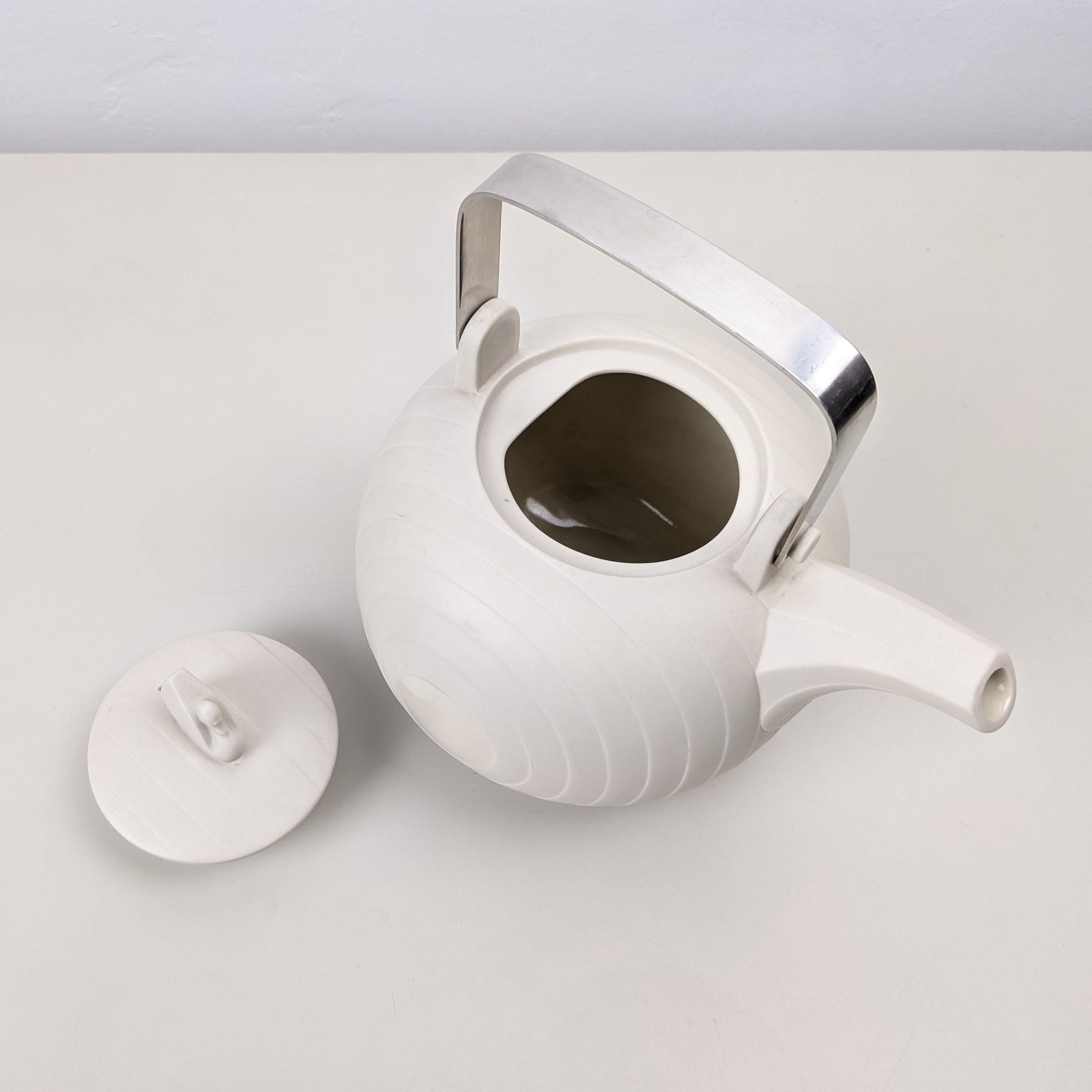 Mid-Century Modern Hornsea Teapot from the ‘Concept’ Series, Designed 1977 by Martin Hunt