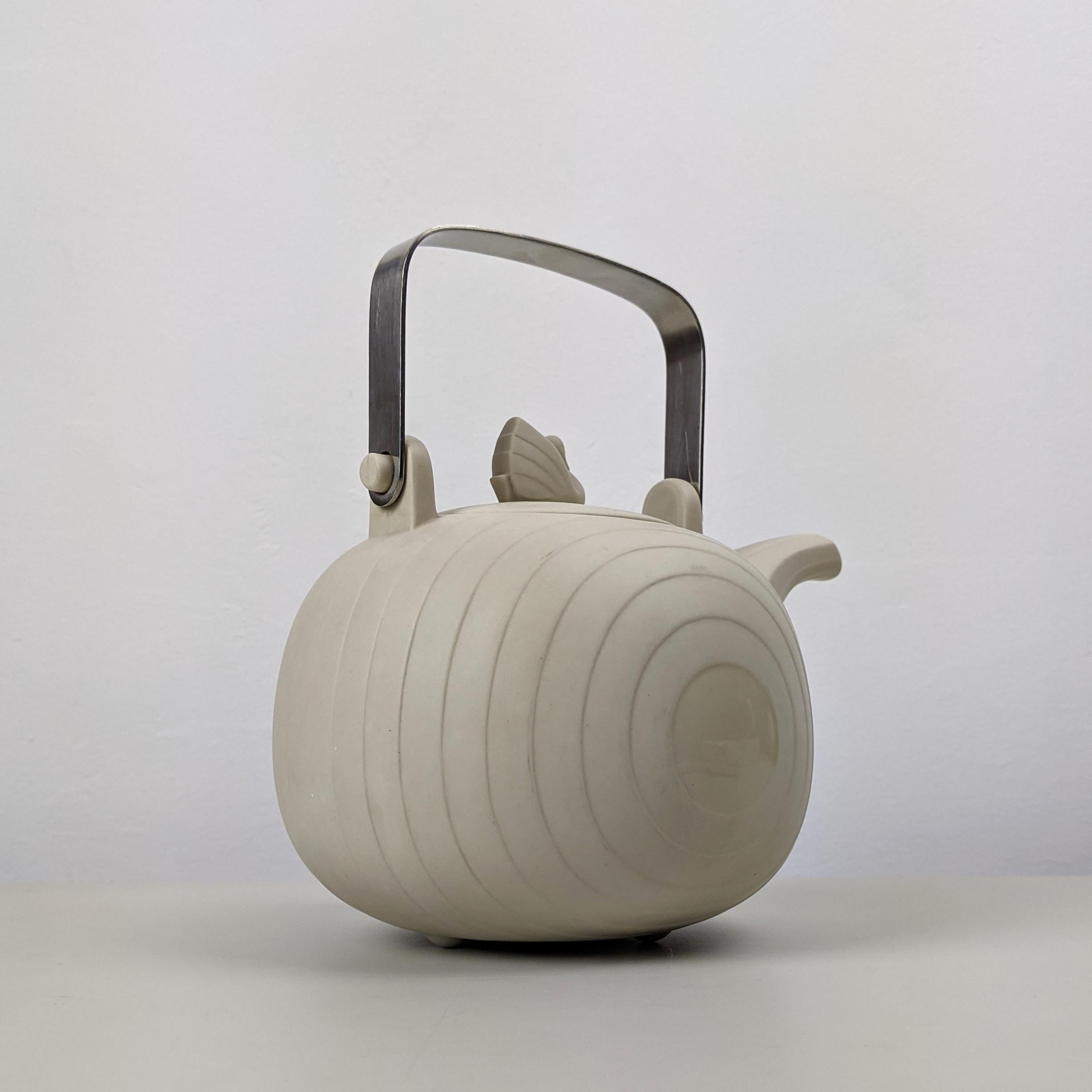 Hornsea Teapot from the ‘Concept’ Series, Designed 1977 by Martin Hunt In Good Condition In London, GB