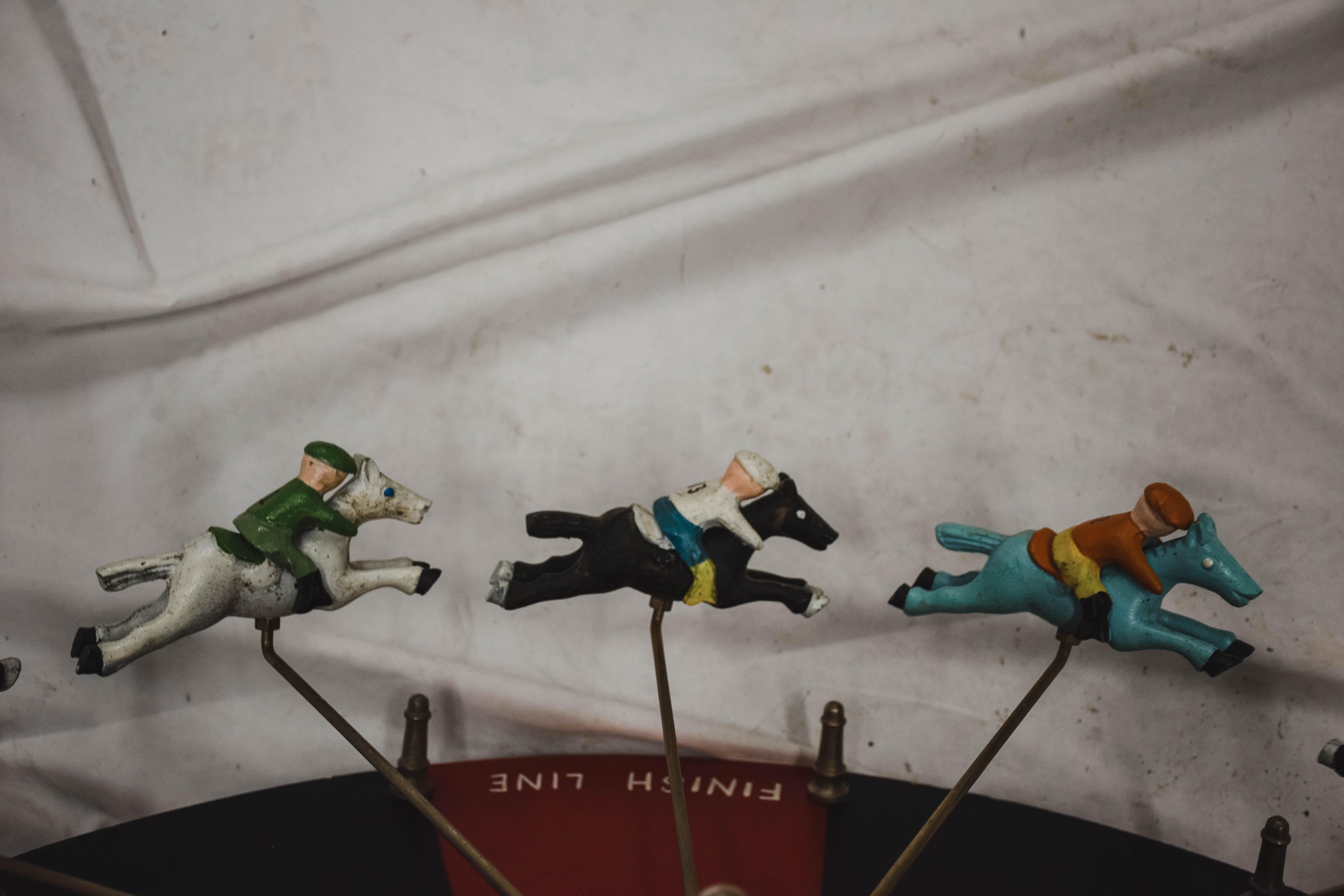 Roue de jeu de course tournante Cheval et Jockey 3