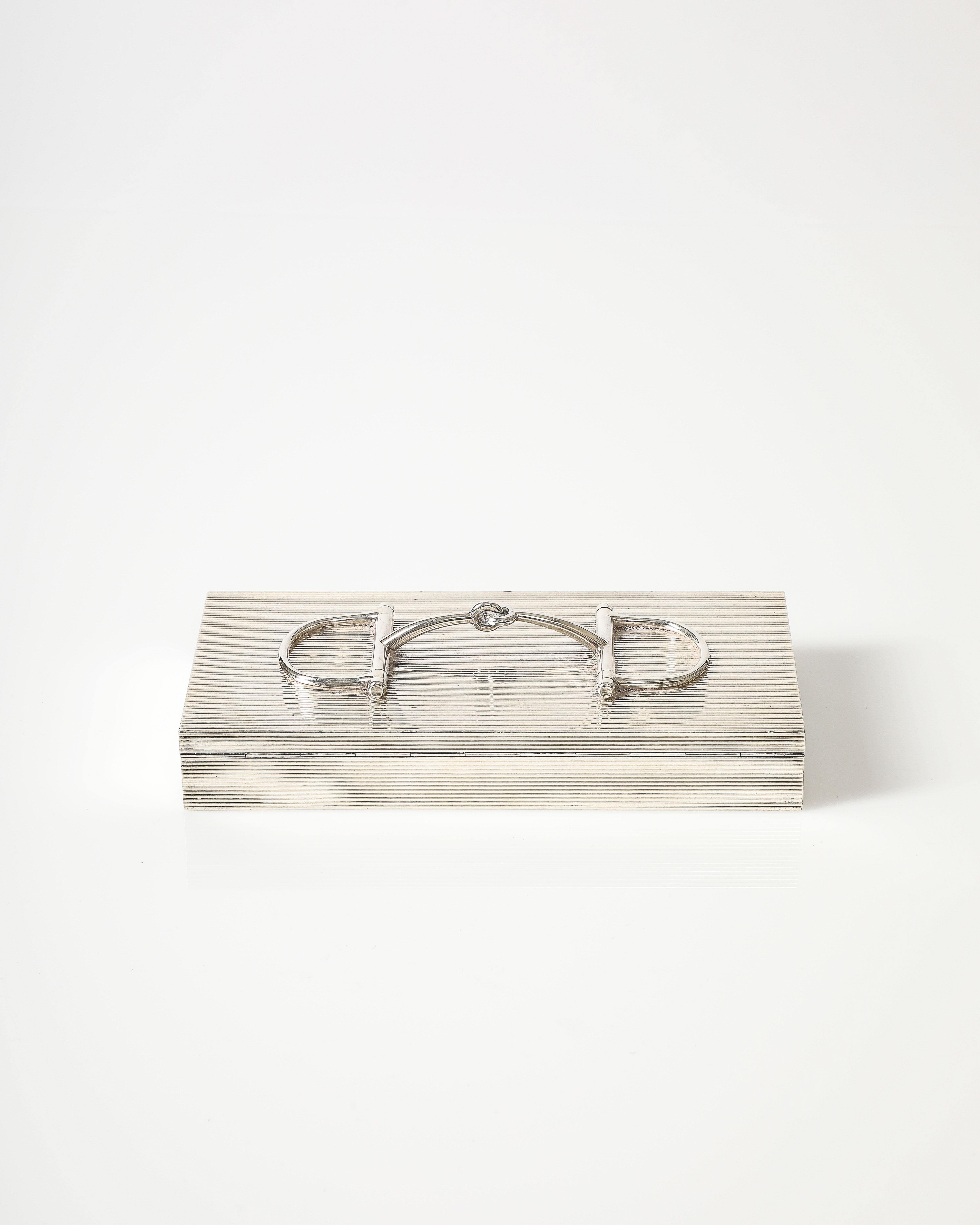 Caja de metal para bocados de caballo con interior de caoba de Hermes, Francia, c. 1970 Metal en venta