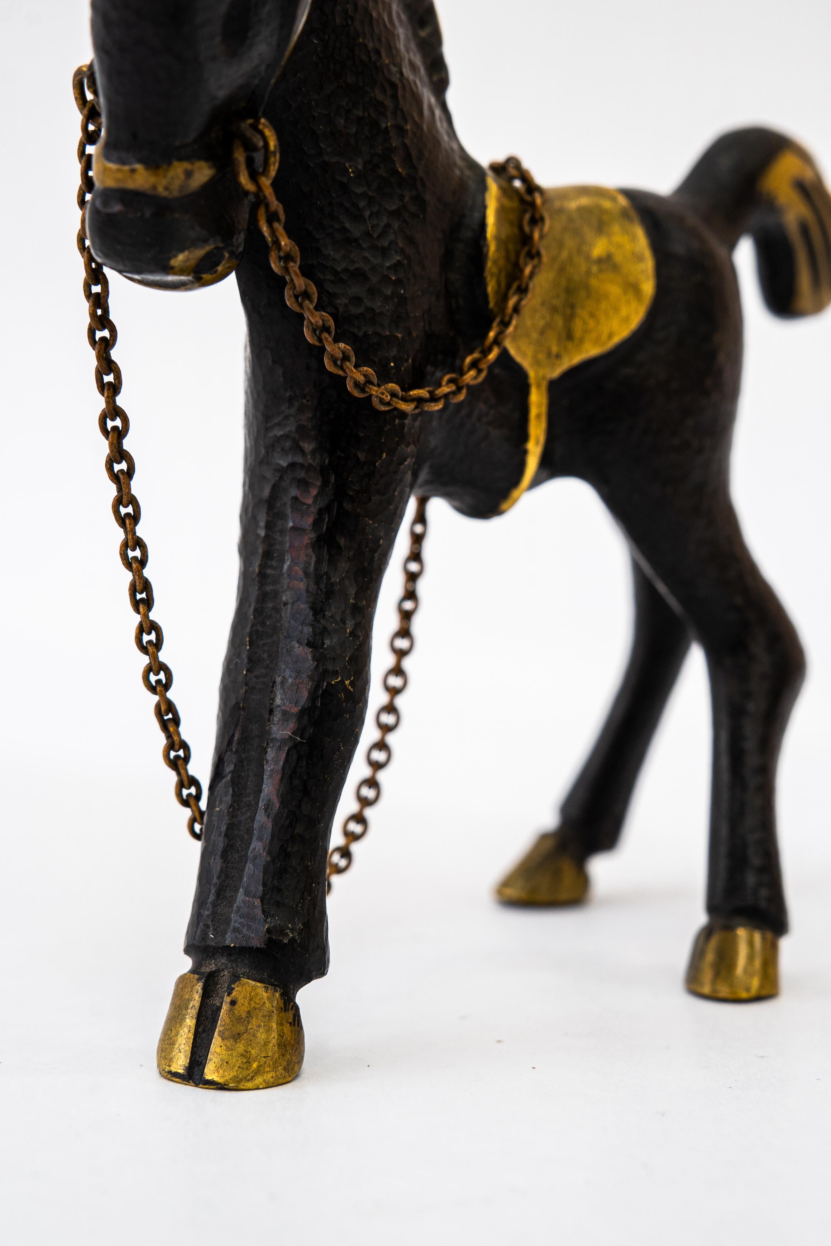Horse brass figurine bosse around 1950s For Sale 1