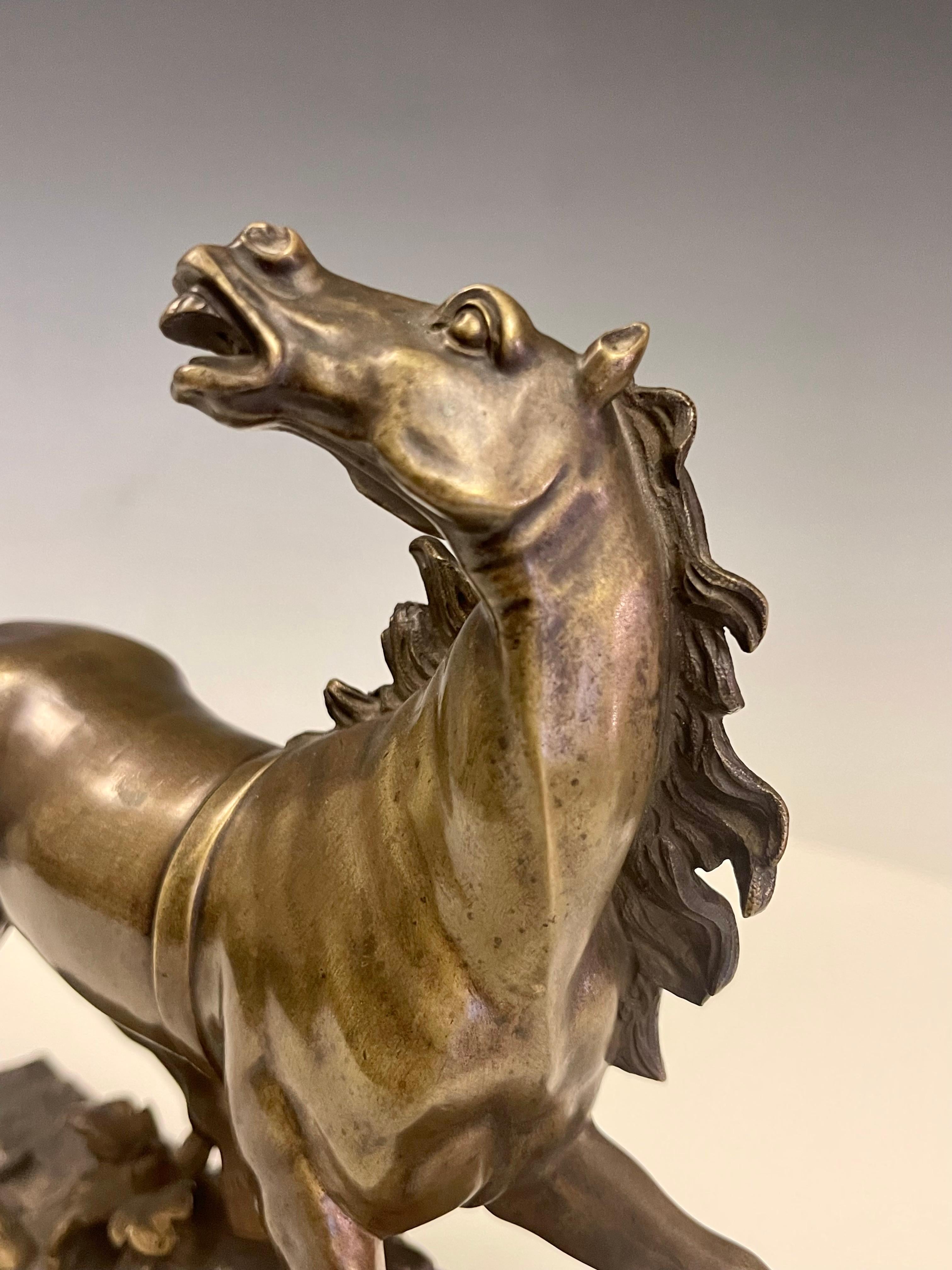 Bronzeskulptur eines Pferdes, Frankreich 1890.  im Angebot 4