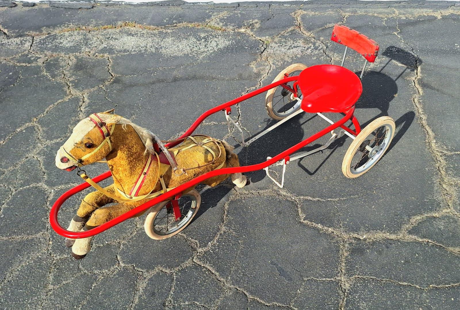 Chariot à cheval Il Cavallino Abîmé - En vente à Los Angeles, CA