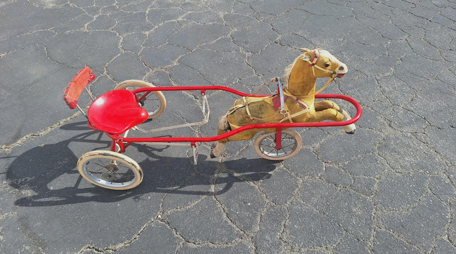 Milieu du XXe siècle Chariot à cheval Il Cavallino en vente