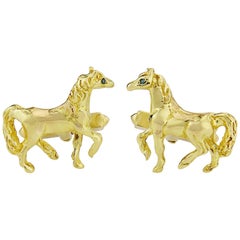 Horse Cufflinks in 18 Karat Gold with Emerald Eyes