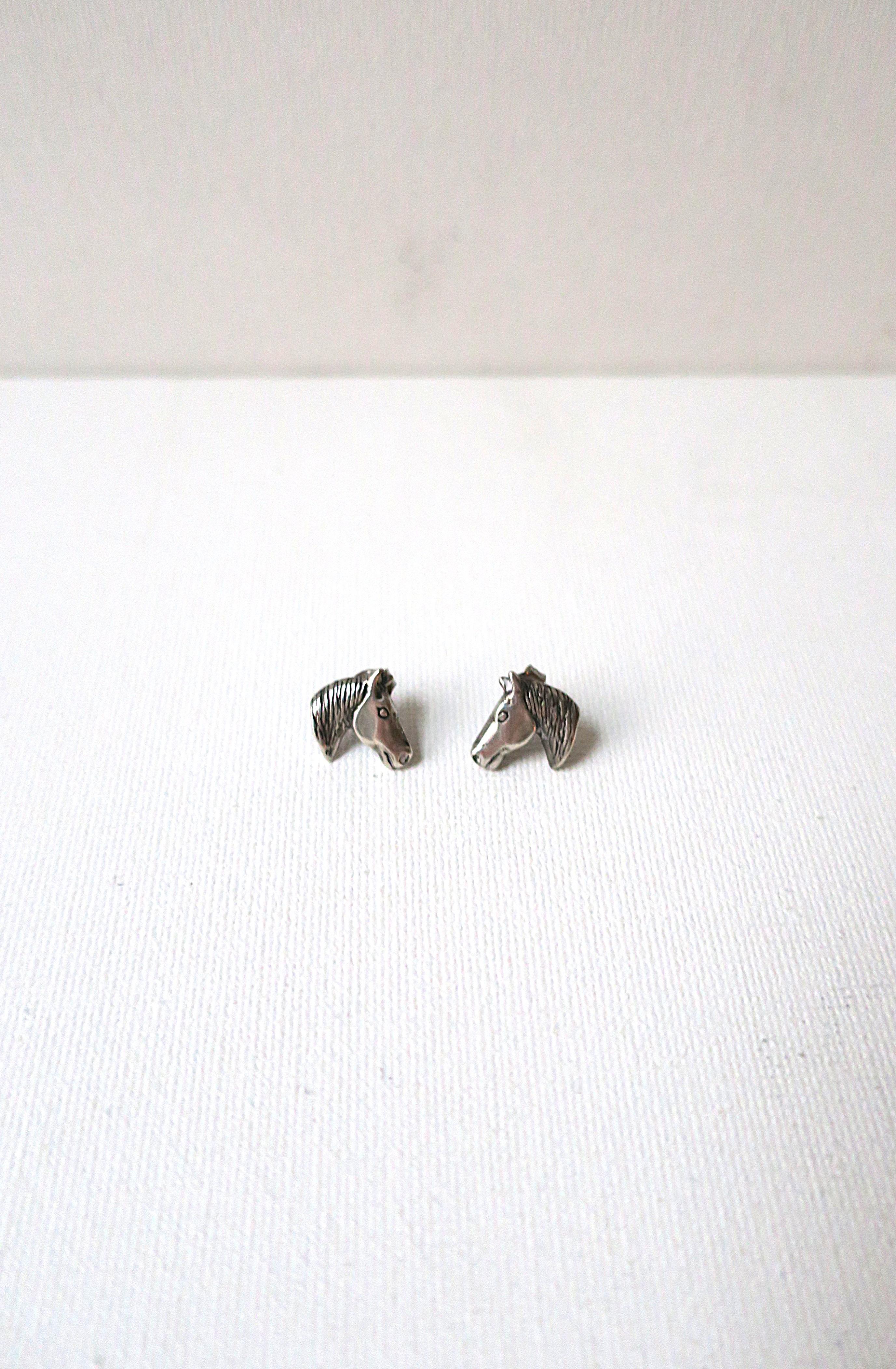 Horse Equestrian Stud Earrings In Excellent Condition For Sale In New York, NY