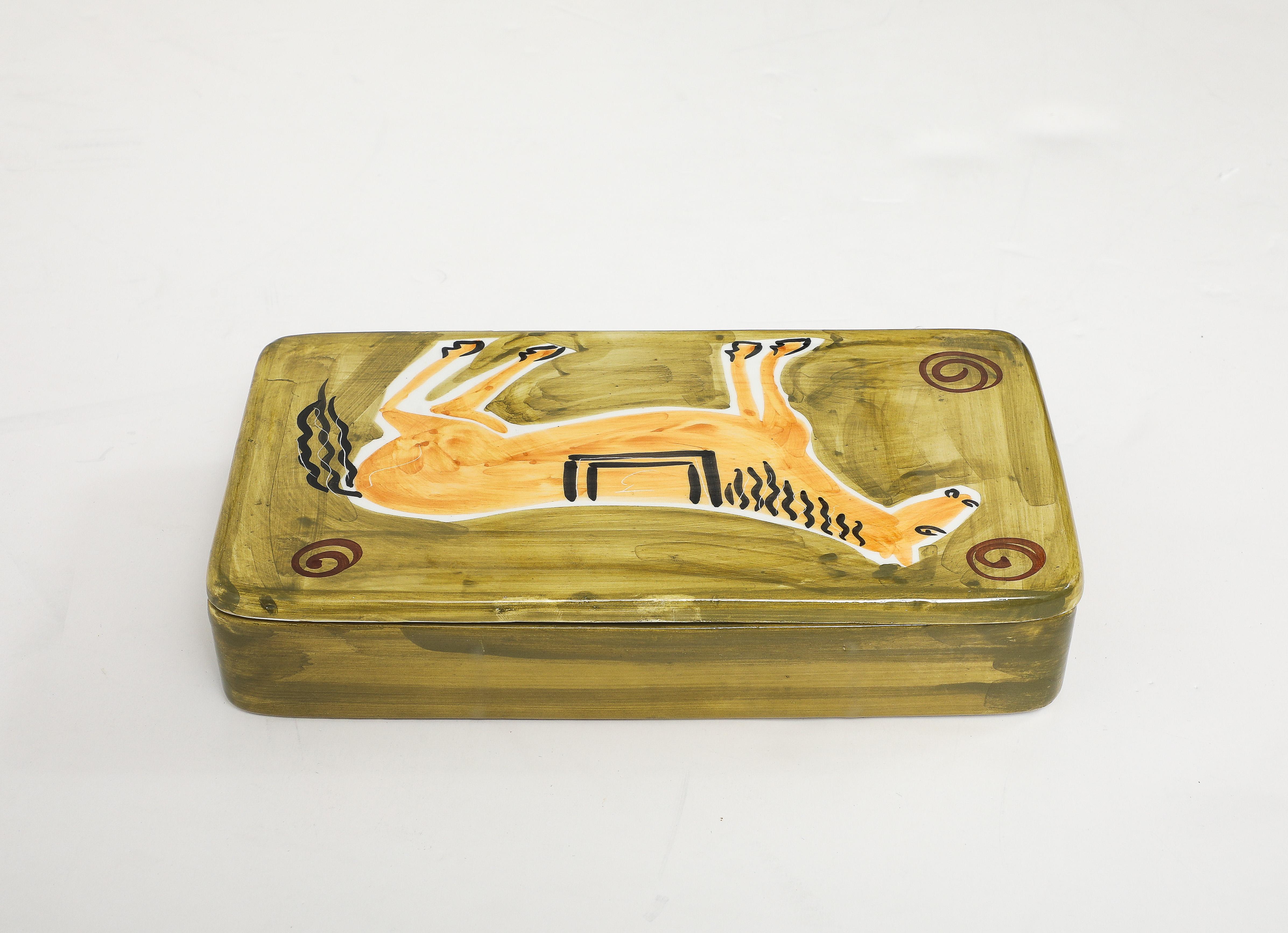 Caballo Caja de porcelana decorada a mano siglo XX en venta