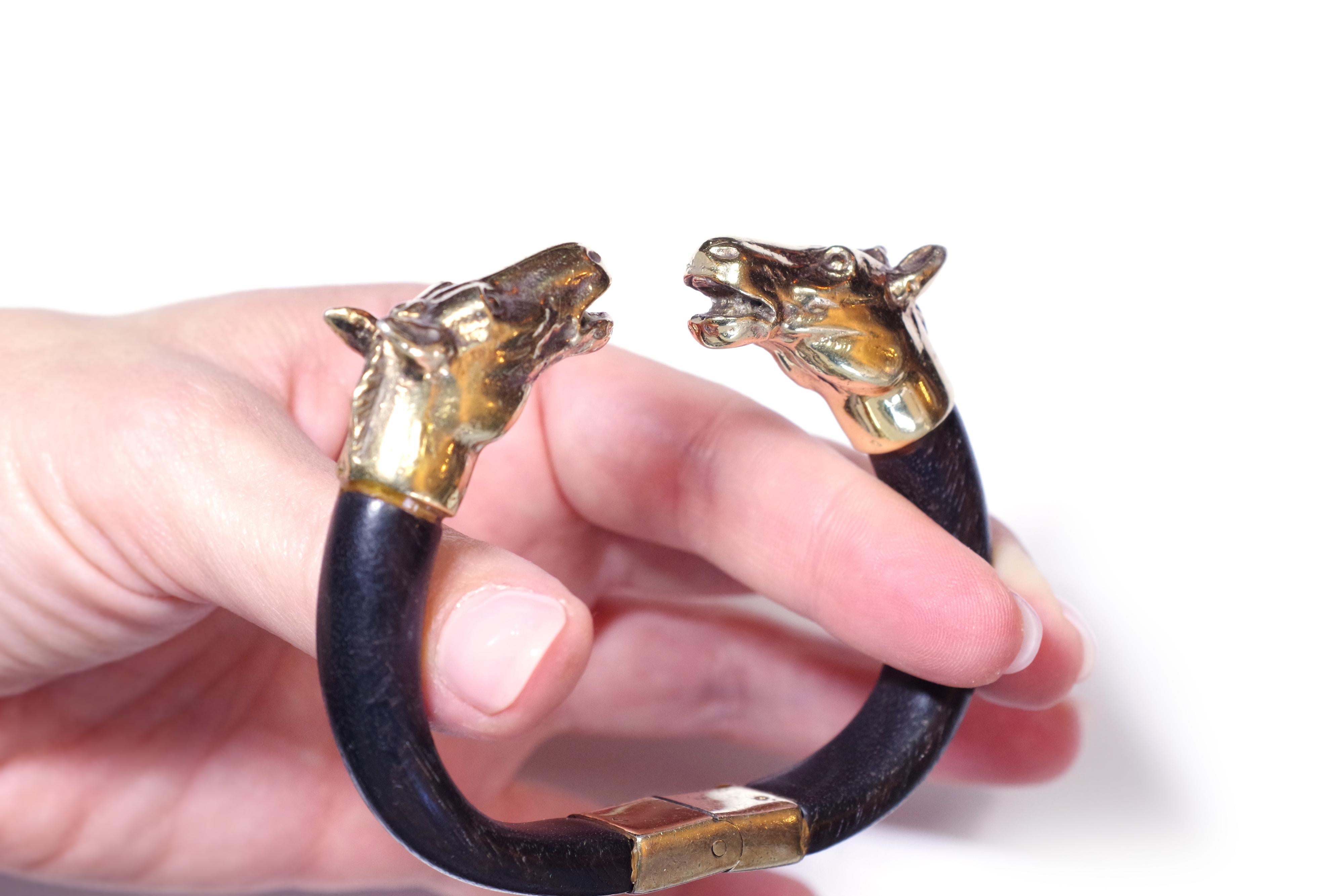 Horse Heads Bracelet Articulated Ebony and Silver Gilt In Fair Condition In PARIS, FR