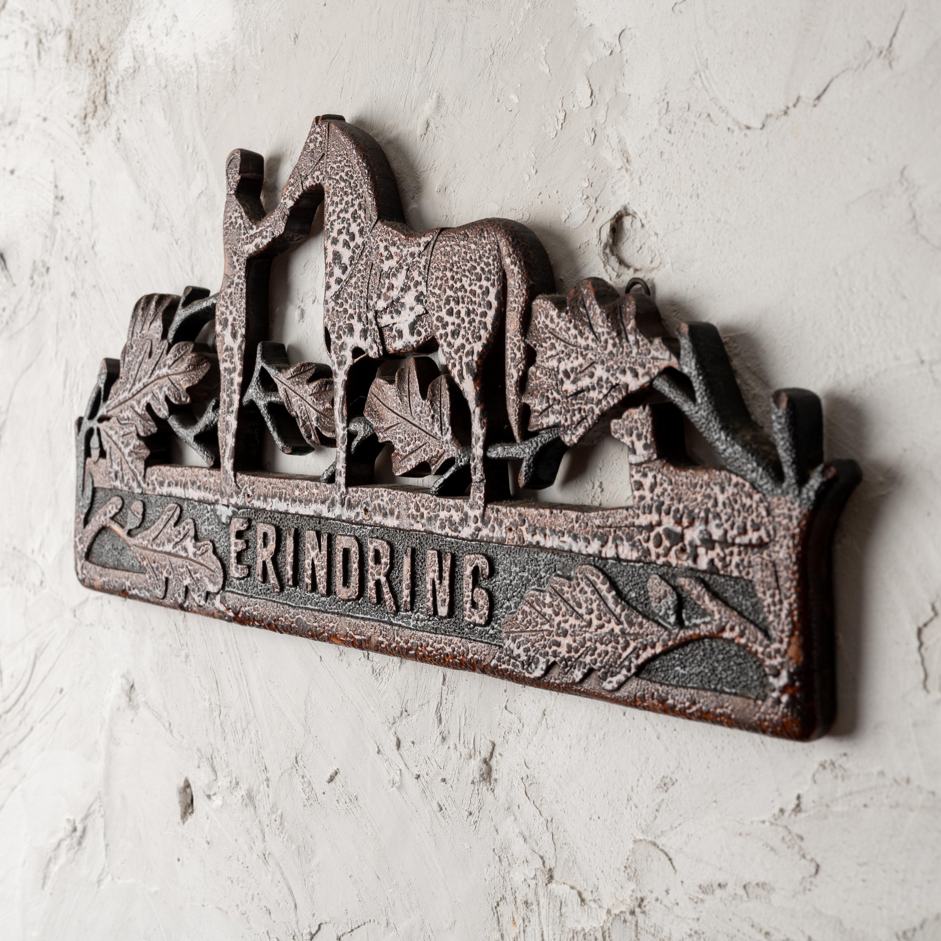 Caballo conmemorativo Talla de arte popular, c.1890 Madera en venta