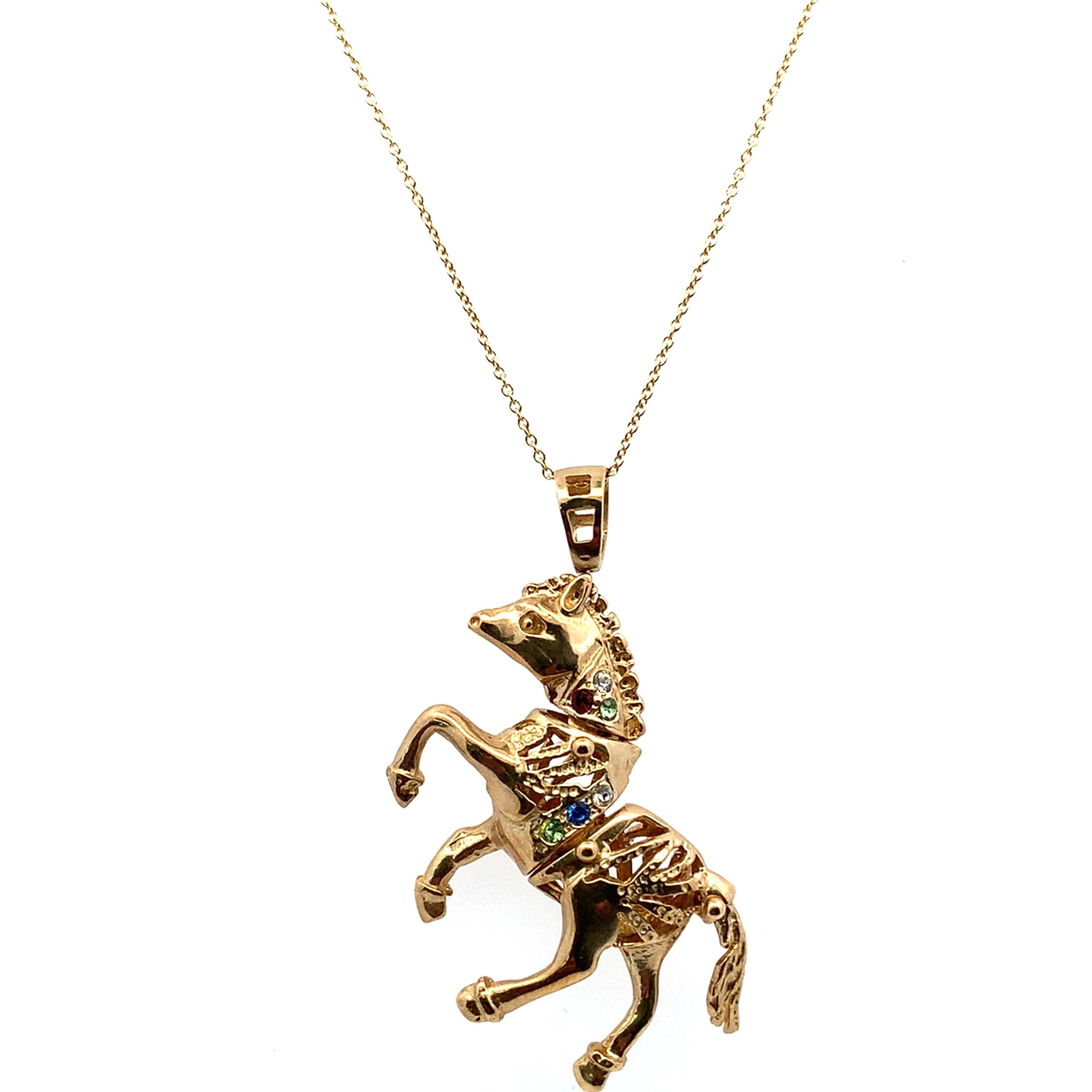 Collier pendentif vintage cheval en mouvement or jaune