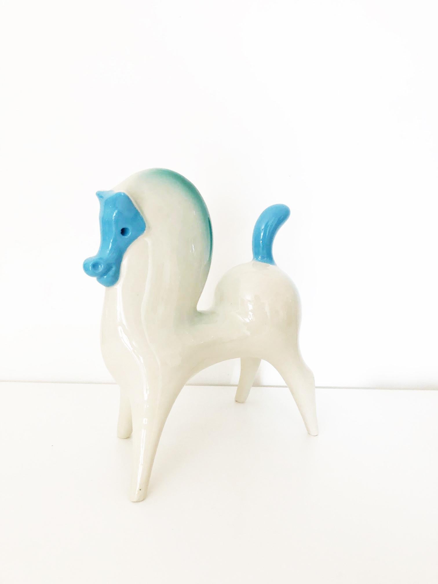 Horse of Roberto Rigon Made in Italy - Art -

Year: 1950s

Materials: Signed and glazed ceramic, Green

Conditions: Perfect

Measurements: Cm 30 x cm 20.

