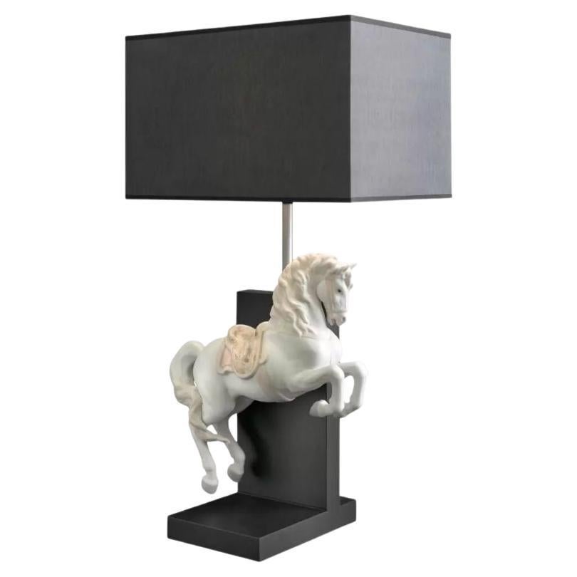 Lampe à poser Cheval sur Courbette en vente
