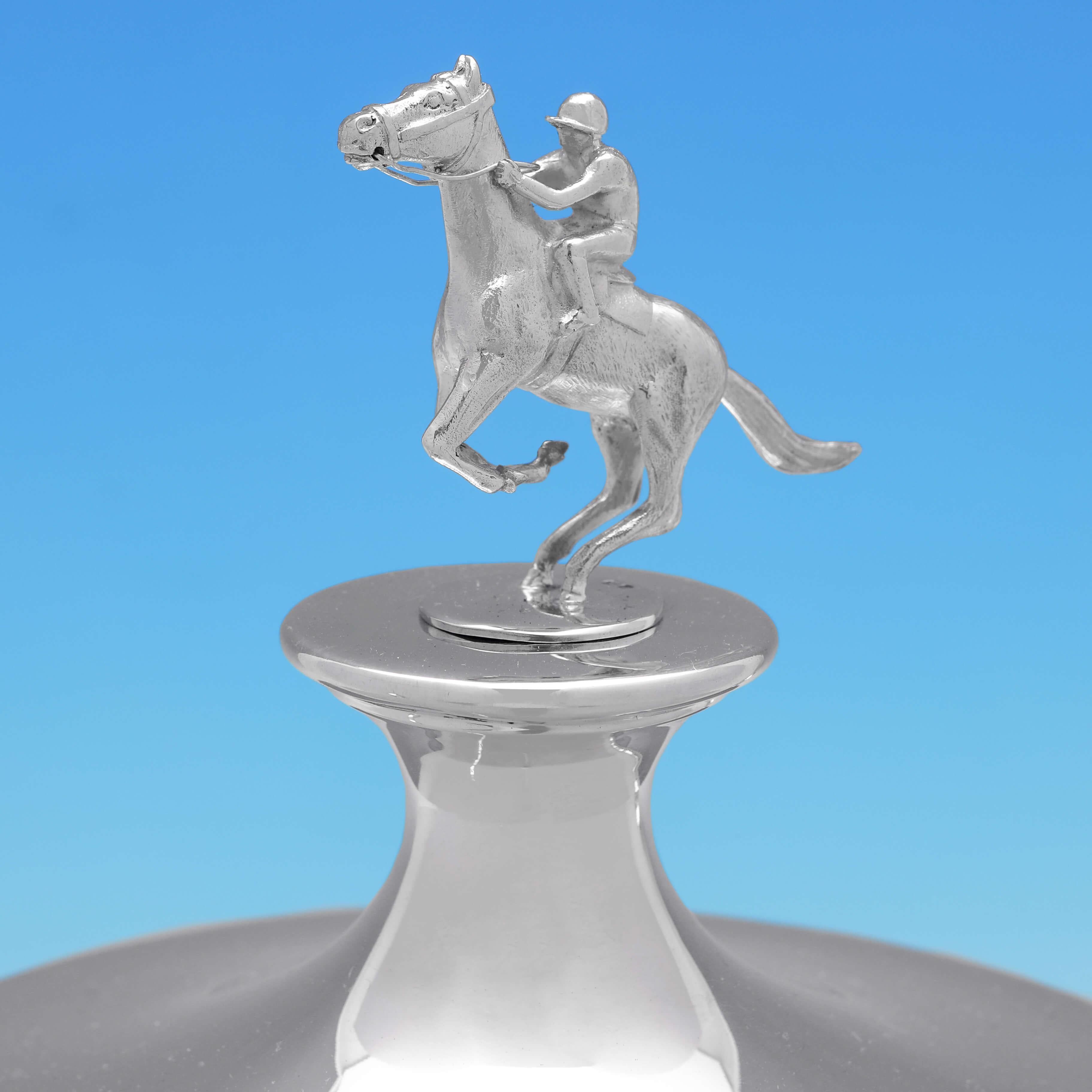 Horse Racing Trophy - Sterling Silver - Art Nouveau Design - Walker & Hall 1925 In Good Condition For Sale In London, London