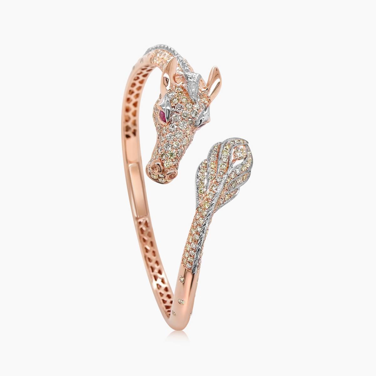 Taglio misto Cavallo Stallone Pony Diamante Pave Rubino Bracciale in oro rosa e bianco 18 carati in vendita