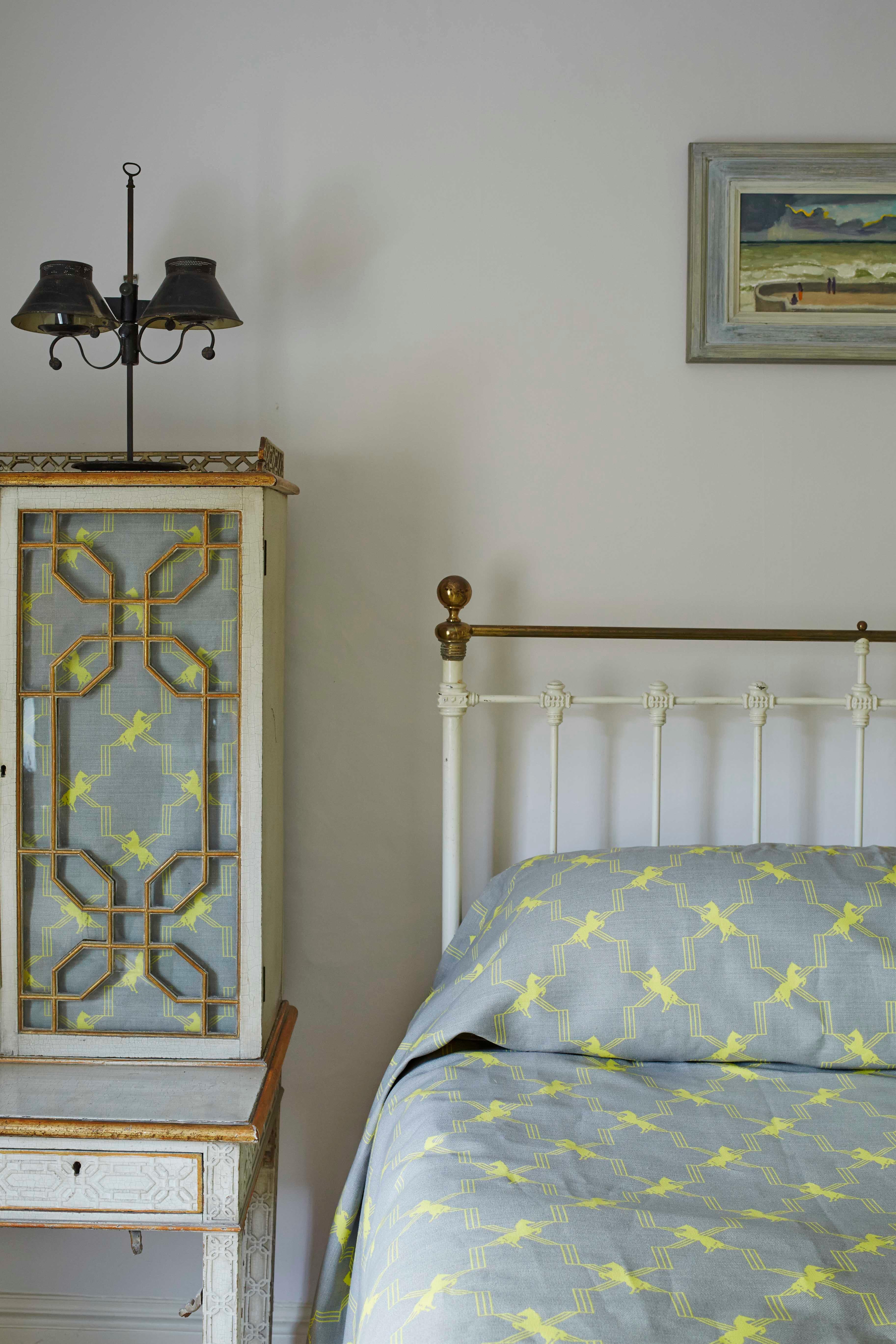 'Horse Trellis' Contemporary, Traditional Fabric in Acid Yellow on Grey In New Condition For Sale In Pewsey, Wiltshire