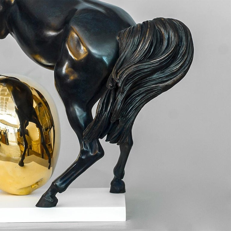Horse with the Golden Apple Sculpture in Bronze For Sale 3