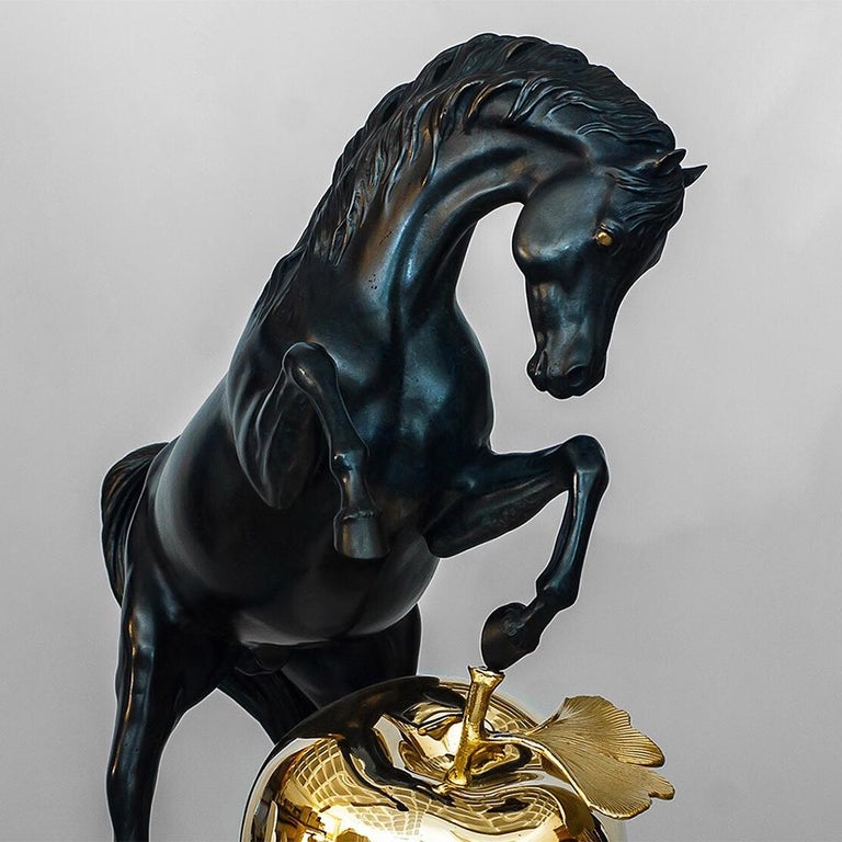 Horse with the Golden Apple Sculpture in Bronze For Sale 1