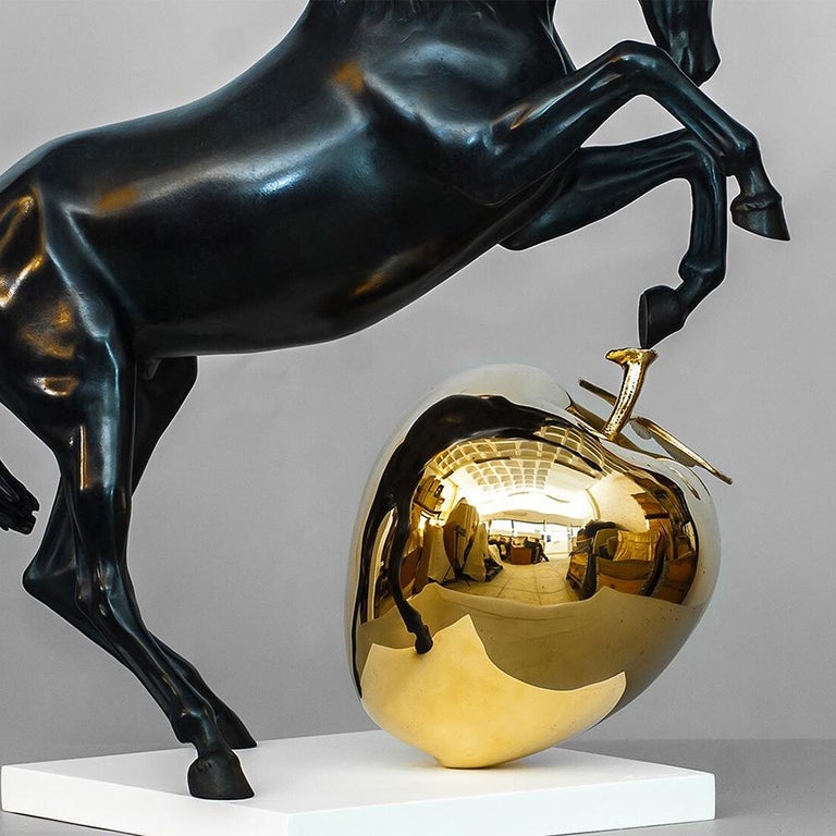 Horse with the Golden Apple Sculpture in Bronze For Sale 2