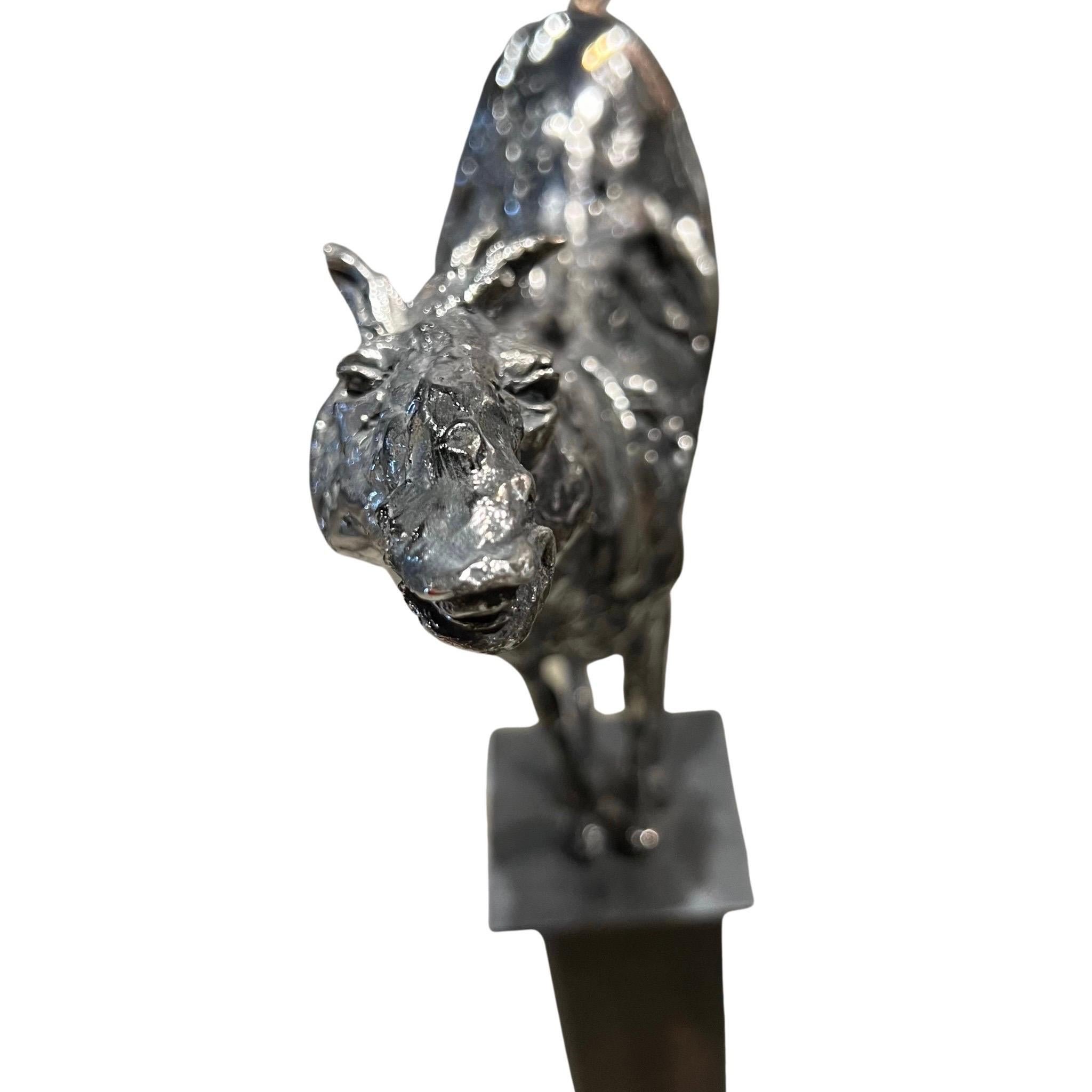 XXIe siècle et contemporain Sculpture de cheval en métal autoportante Horselaugh en vente