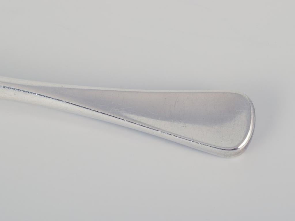 Horsens Silver. Three lunch knives in 830 silver with stainless steel blades. In Excellent Condition For Sale In Copenhagen, DK