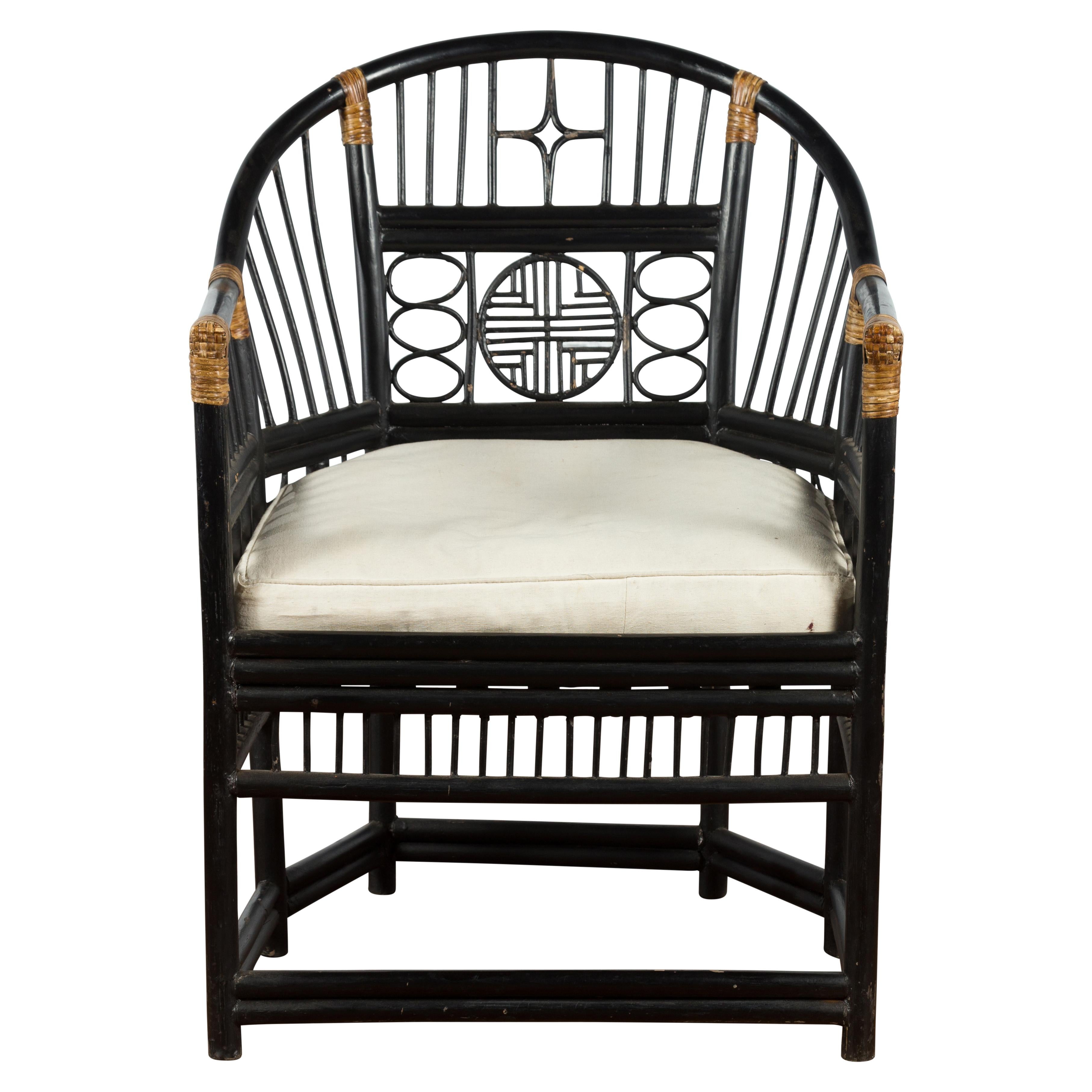 Horseshoe Back Chair with Bamboo Fretwork Geometric Motifs For Sale 3