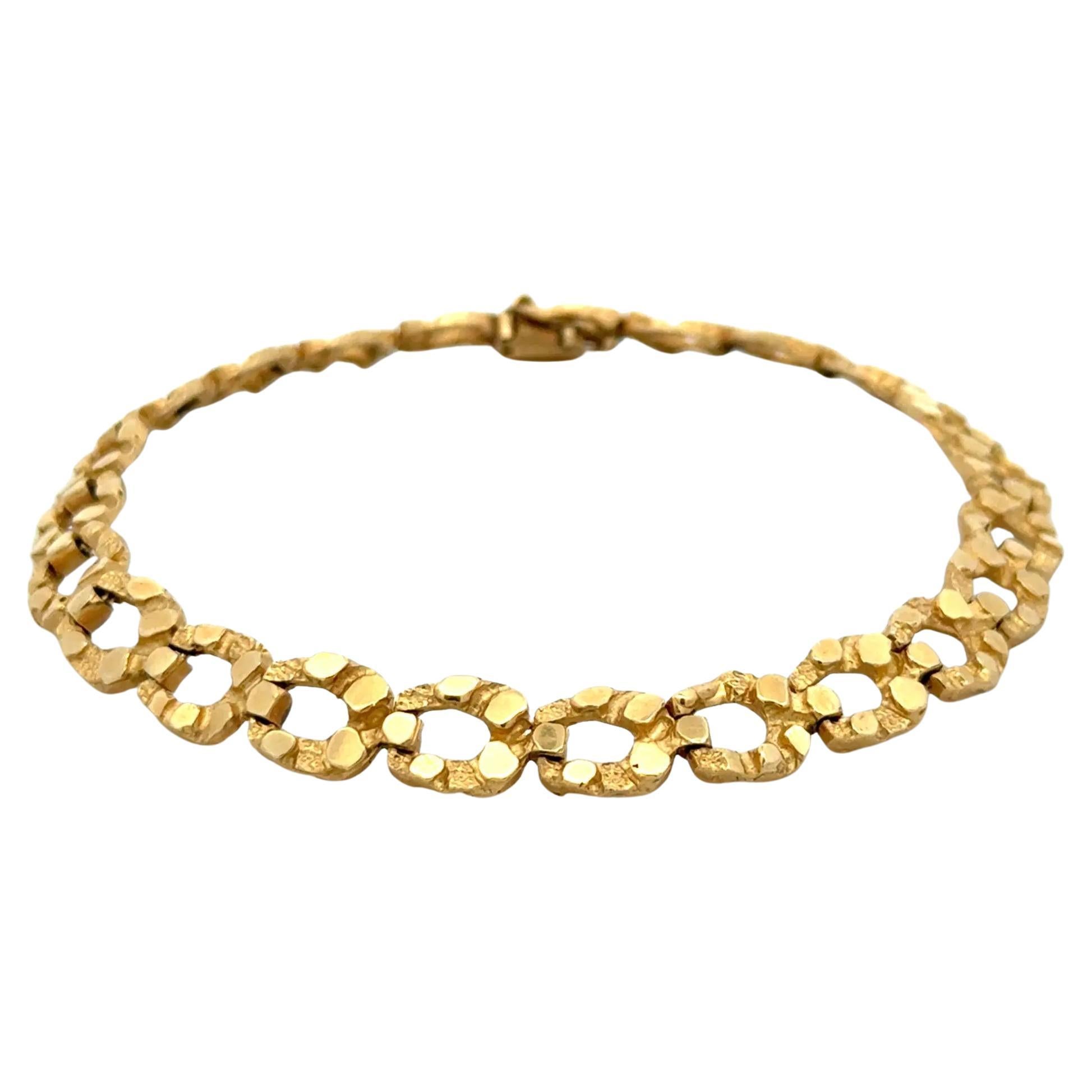 Horseshoe Link Nugget Design 8mm Gold Vintage Bracelet For Sale