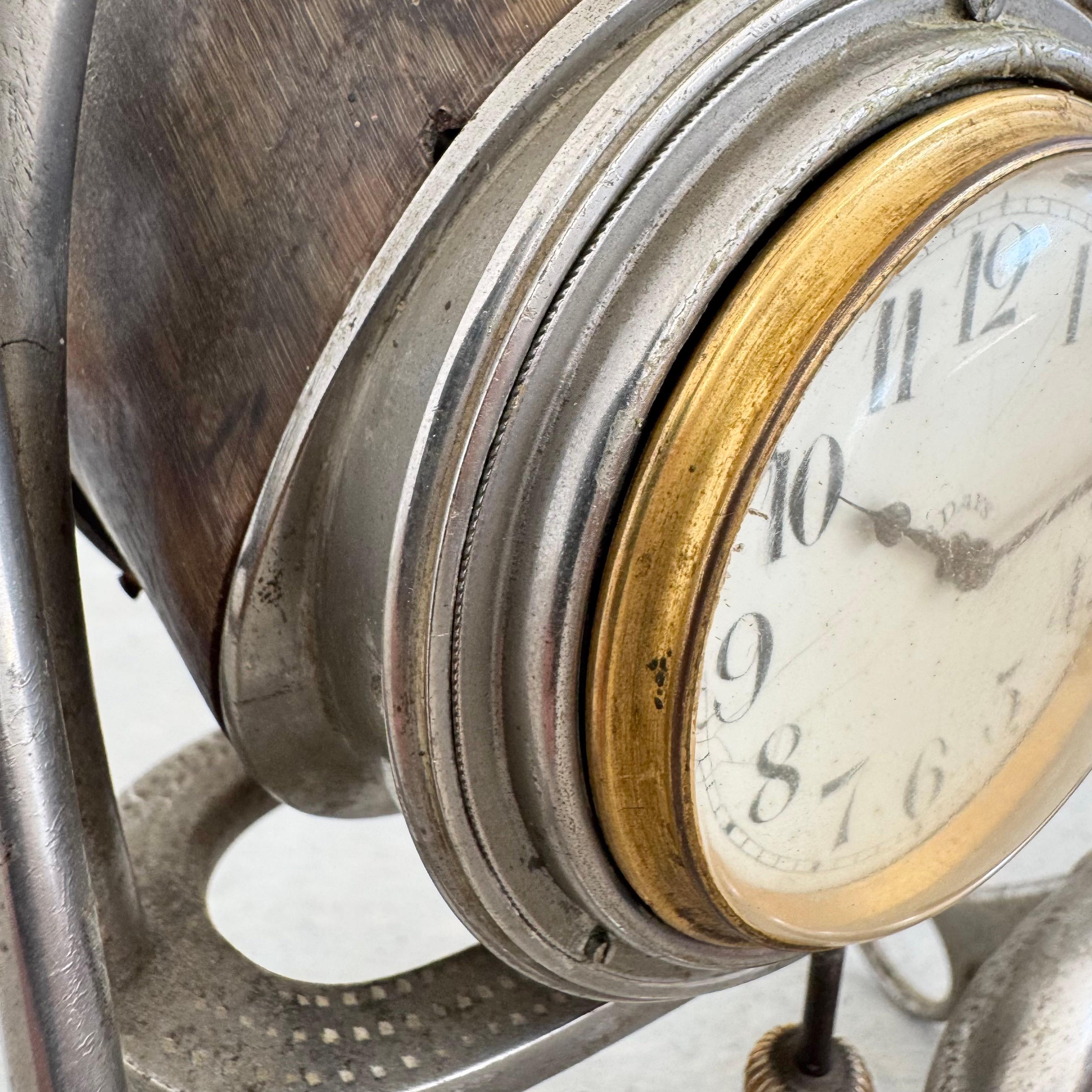 Horloge de table en fer à cheval par Hermès, années 1930 France en vente 4