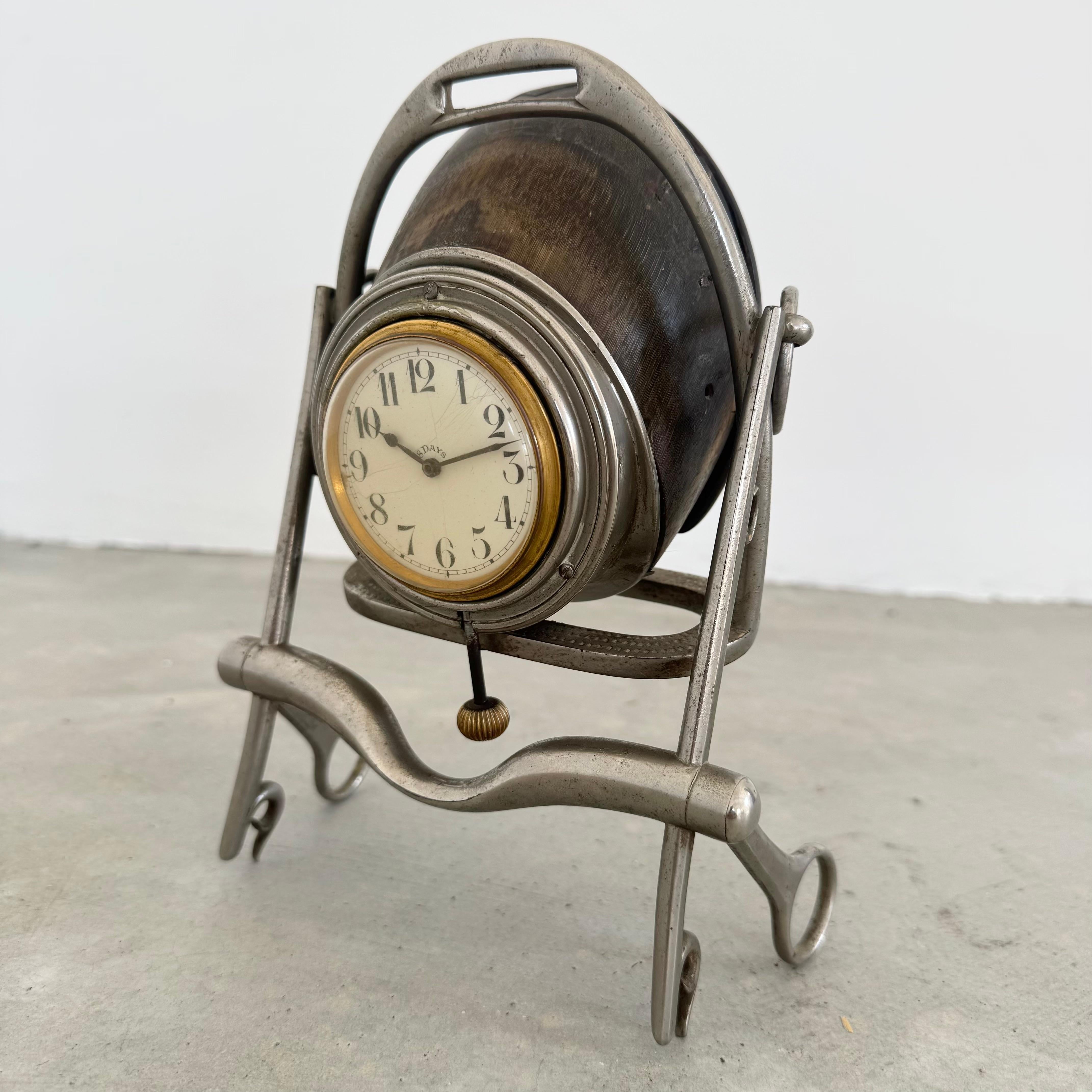 Horloge de table en fer à cheval par Hermès, années 1930 France en vente 1