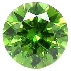 Inclusion de grenat démantoïde russe de 0,79 carat provenant d'Oural, certifié ICL