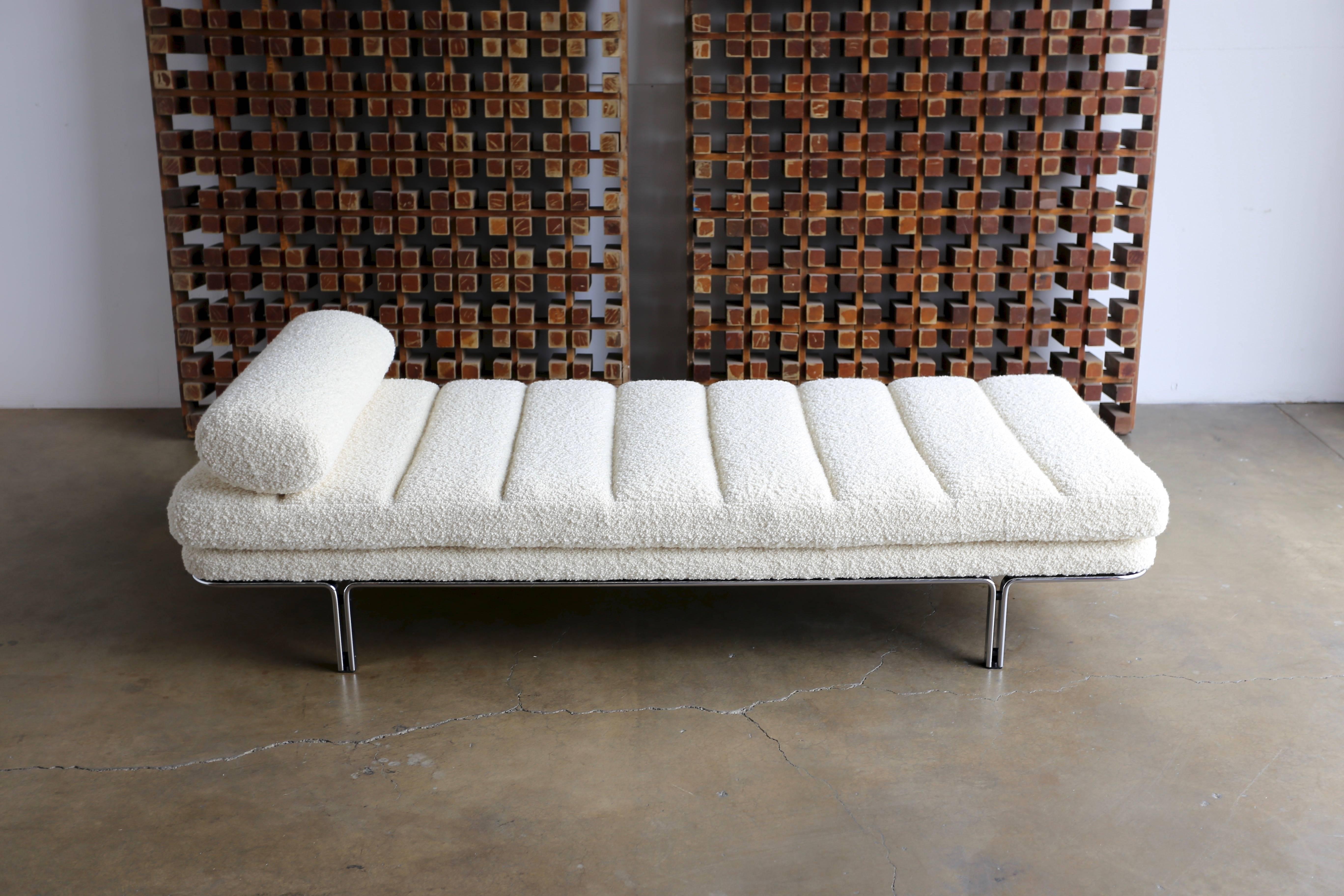 boucle daybed