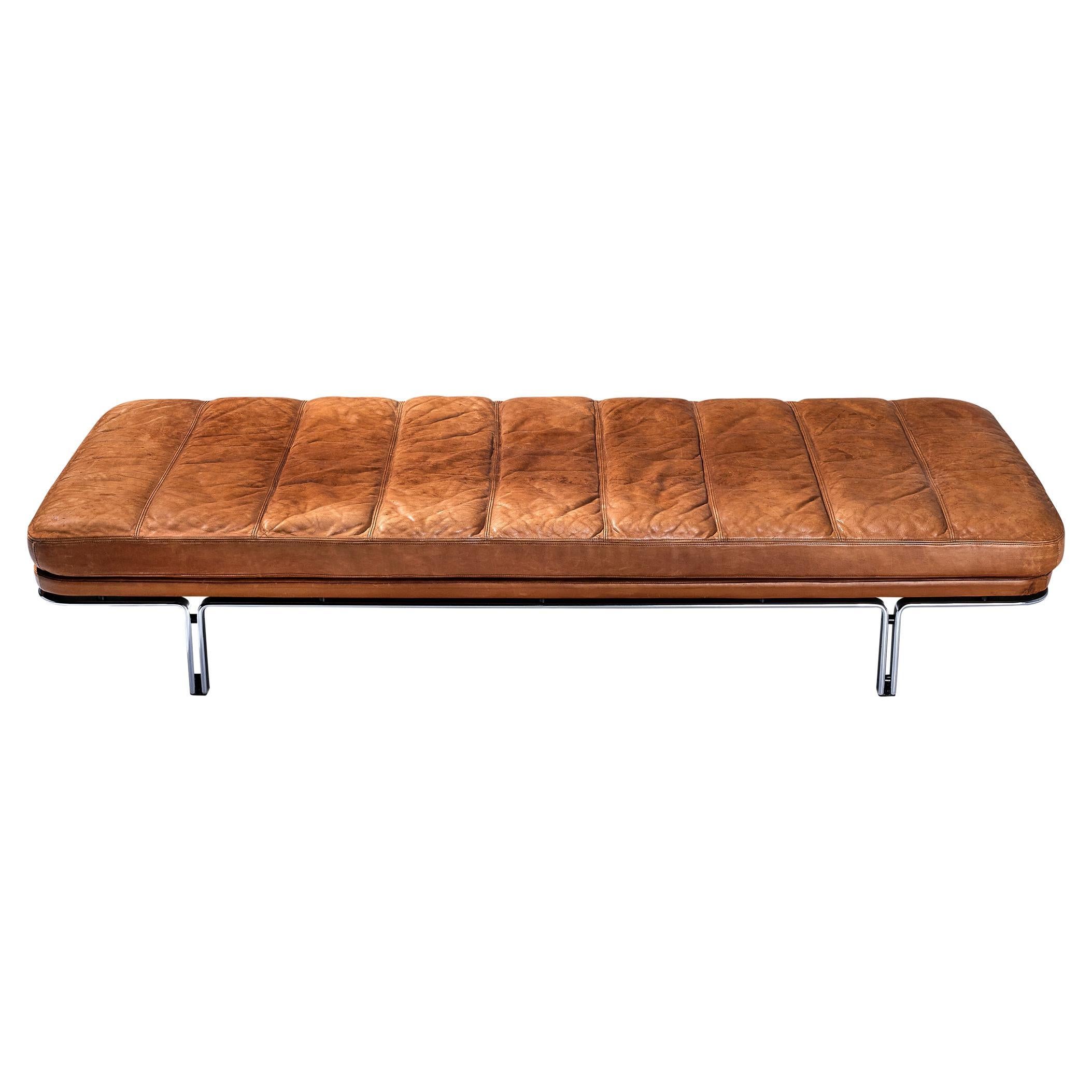 Horst Brüning Daybed in Original Brown Leather and Chrome  For Sale