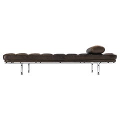 Horst Brüning Daybed in original braun patiniertem Leder und Chrom