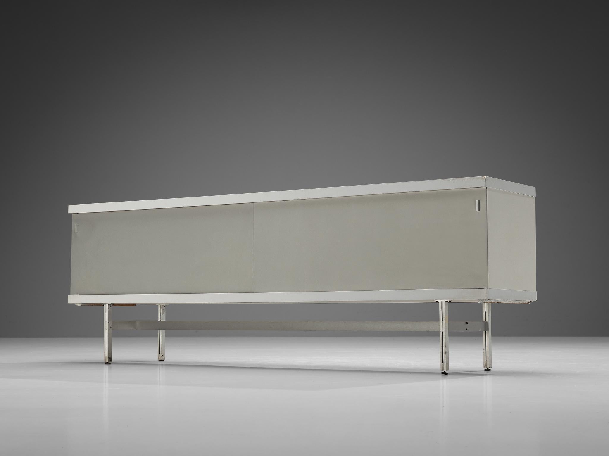 Horst Brüning für Behr Minimalistisches Sideboard mit weißem und grauem Layout  (Aluminium) im Angebot