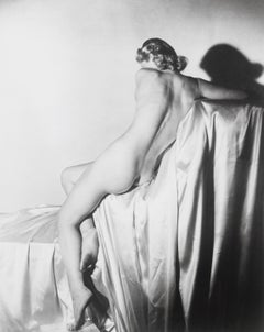 Lisa on Silk, New York, 1940 - Horst P. Horst (Black and White Photography)