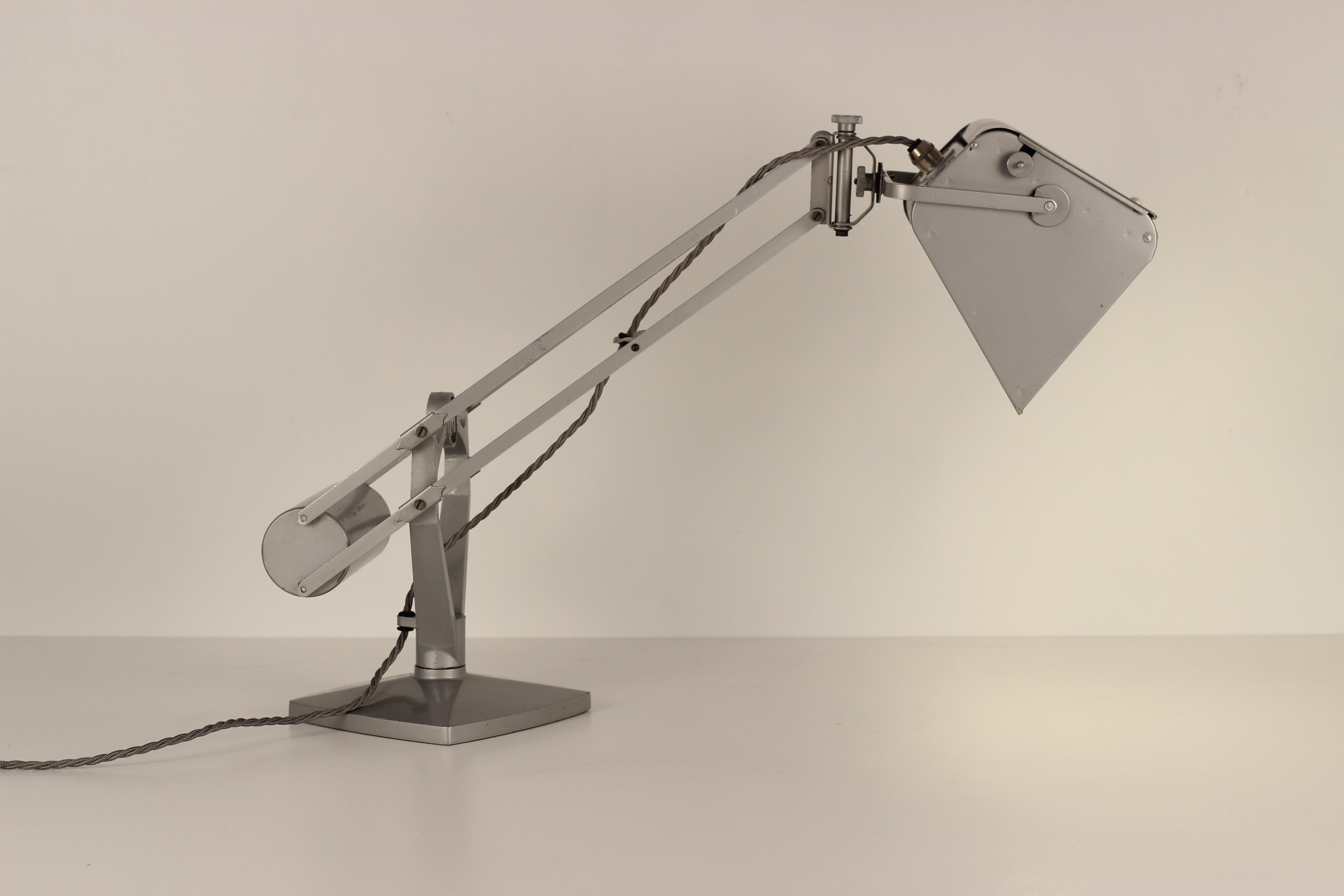 Horstmann Magnifying Glass Anglepoise Work Lamp Made in the 1930’s 3