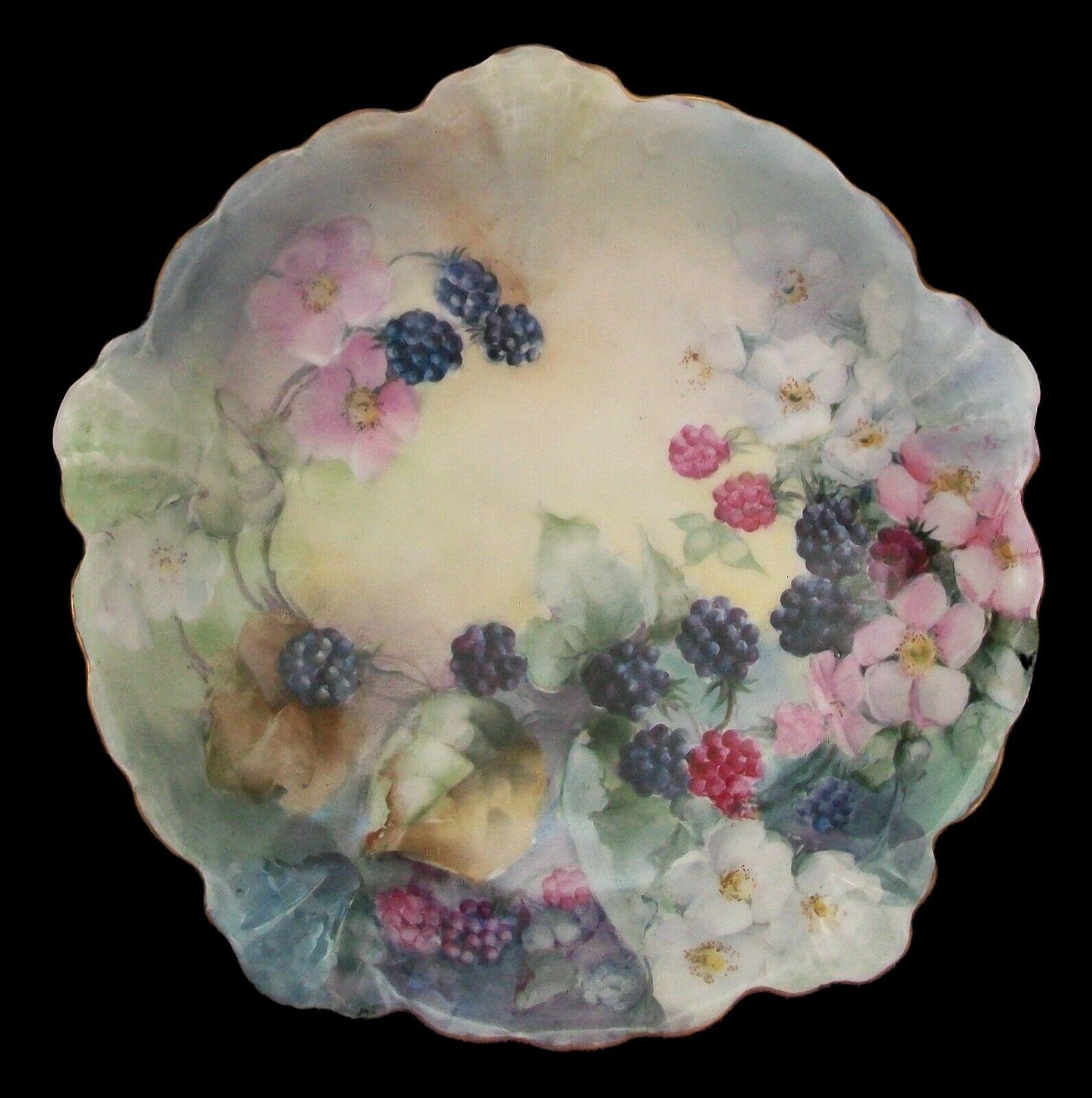 Hortense Mattice Gordon R.C.A. (Canadian 1887-1961) - Fine and rare antique ceramic cabinet bowl - hand painted in the Art Nouveau style on an imported blank - featuring a display of raspberries and blackberries with flowers and leaves - gilded edge