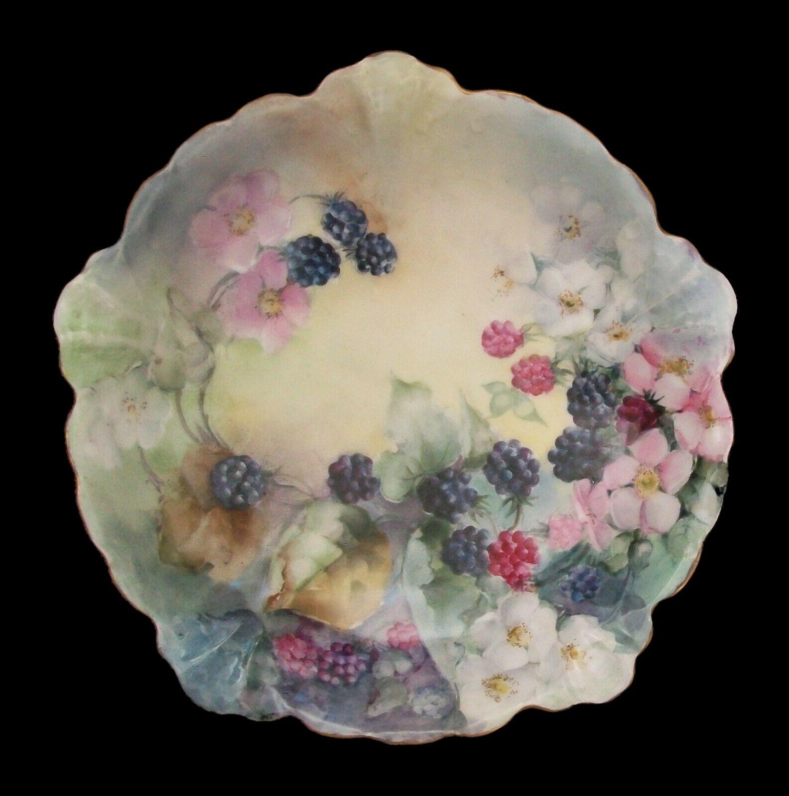 Art Nouveau Hortense Mattice Gordon, Hand Painted Ceramic Cabinet Bowl, Canada, C. 1910 For Sale