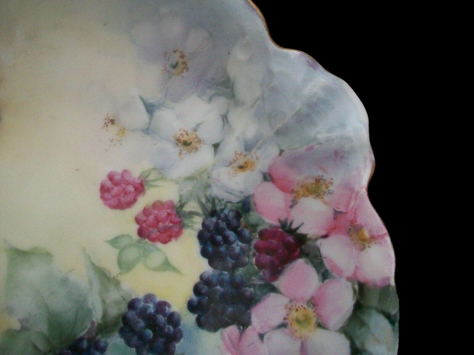Hortense Mattice Gordon, Hand Painted Ceramic Cabinet Bowl, Canada, C. 1910 In Fair Condition For Sale In Chatham, ON