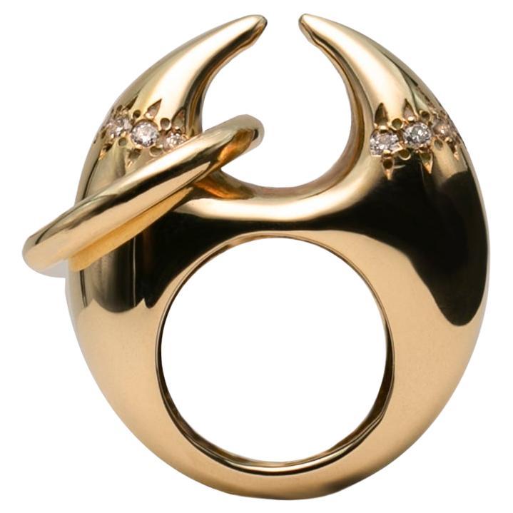 For Sale:  Horus Diamond Ego Pincher 18k Yellow Gold Cocktail Ring