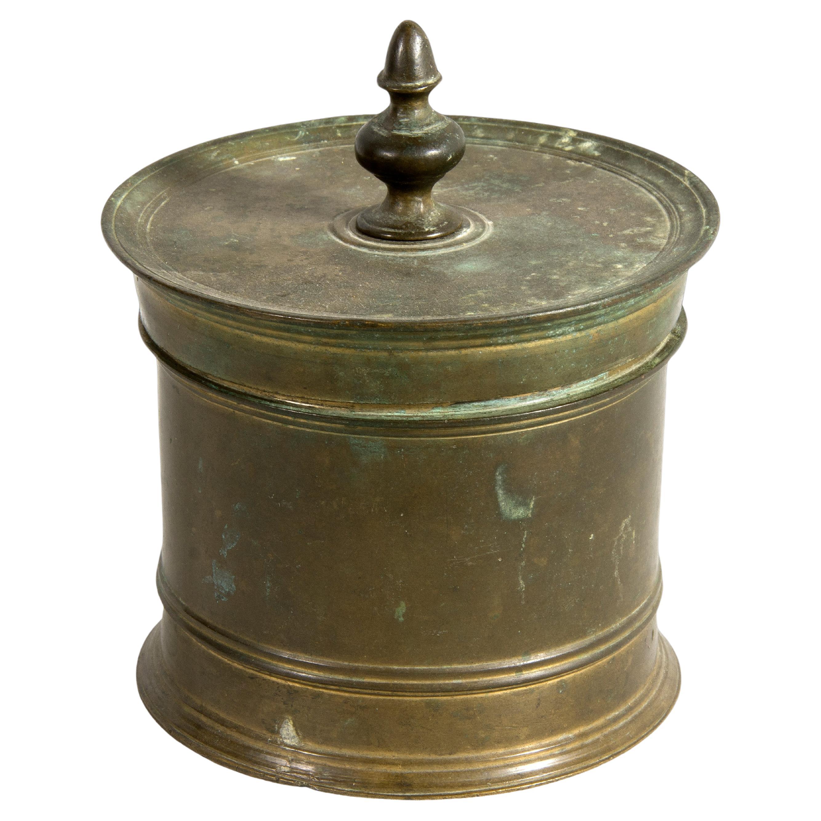 Hostiary. Bronze. 16th century. For Sale