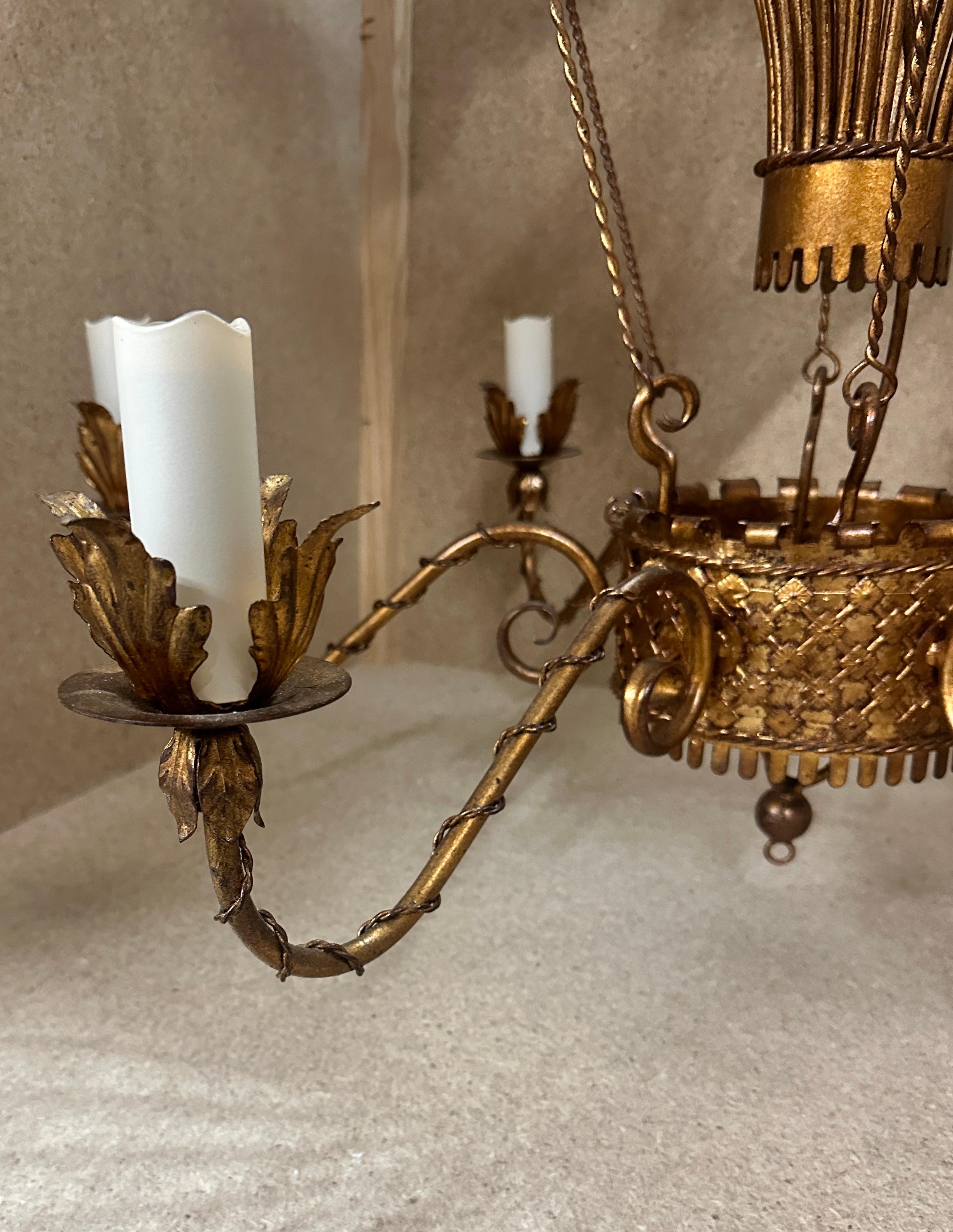 Hot Air Balloon Form Tole Chandelier In Good Condition For Sale In Norwood, NJ