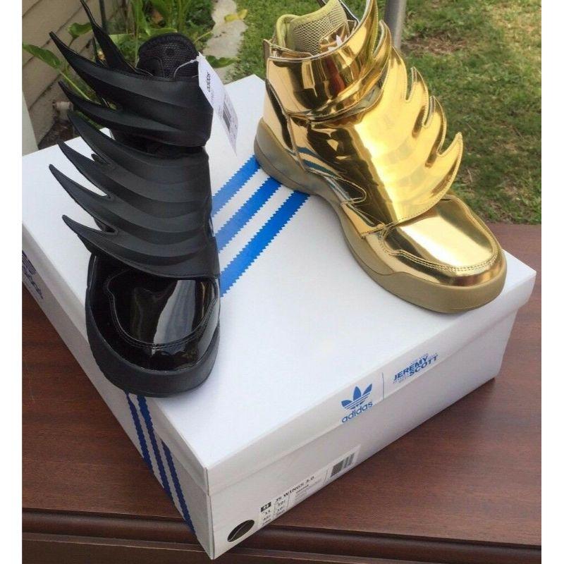 Hot Bundle Adidas Jeremy Scott Wings 3.0 JS Gold&black Batman Shoes US 5 In New Condition For Sale In Palm Springs, CA