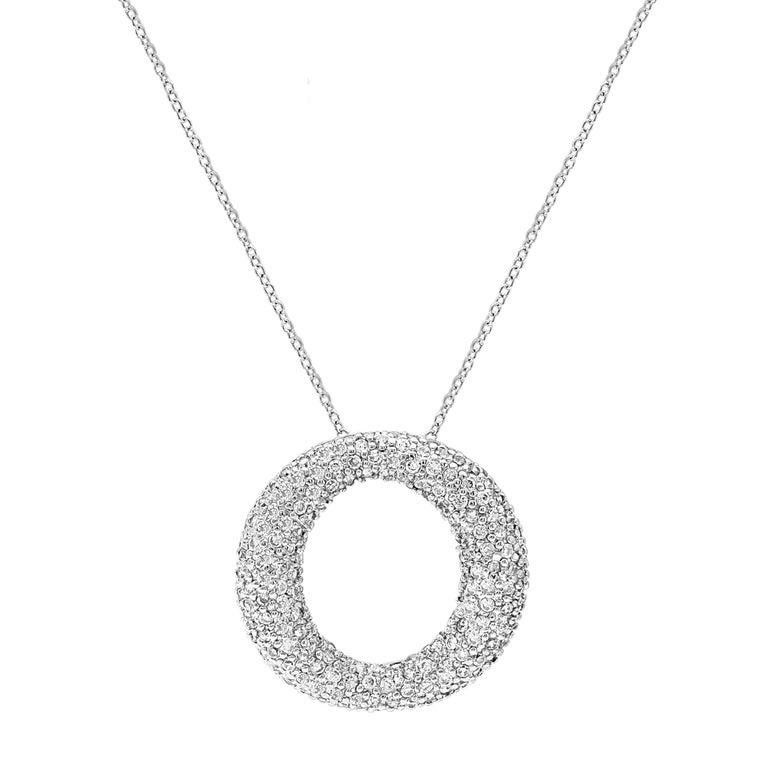 Taglio rotondo Ciondolo a forma di cerchio in argento sterling con catenina in zirconia cubica, di gran moda. in vendita