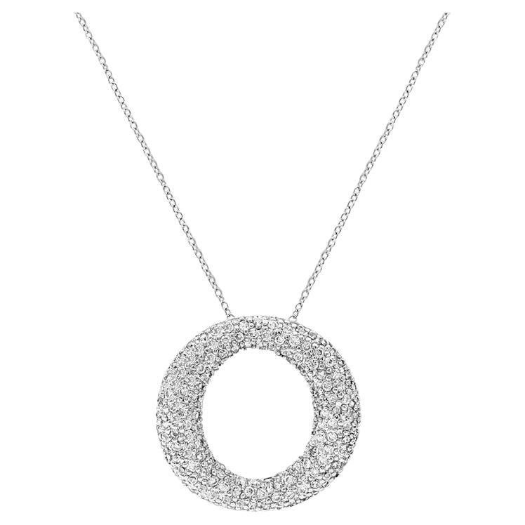 Ciondolo a forma di cerchio in argento sterling con catenina in zirconia cubica, di gran moda. in vendita