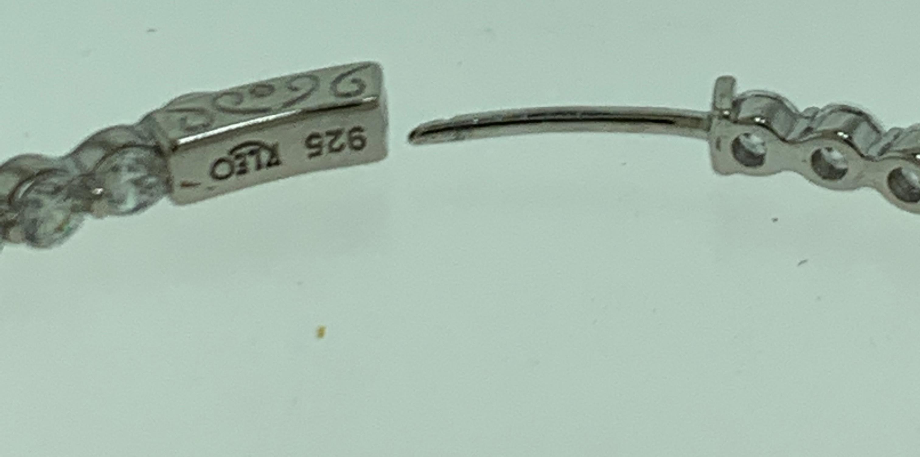 Grand modèle à la mode  Créoles en argent sterling et zirconia cubique à l'intérieur et à l'extérieur en vente 8