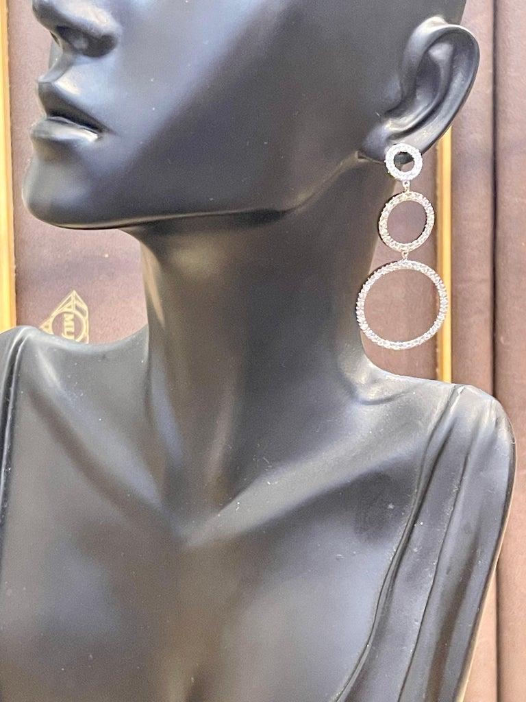 À la mode et à la mode  Longue suspension  Boucles d'oreilles en argent sterling à trois cercles pendantes en vente 4