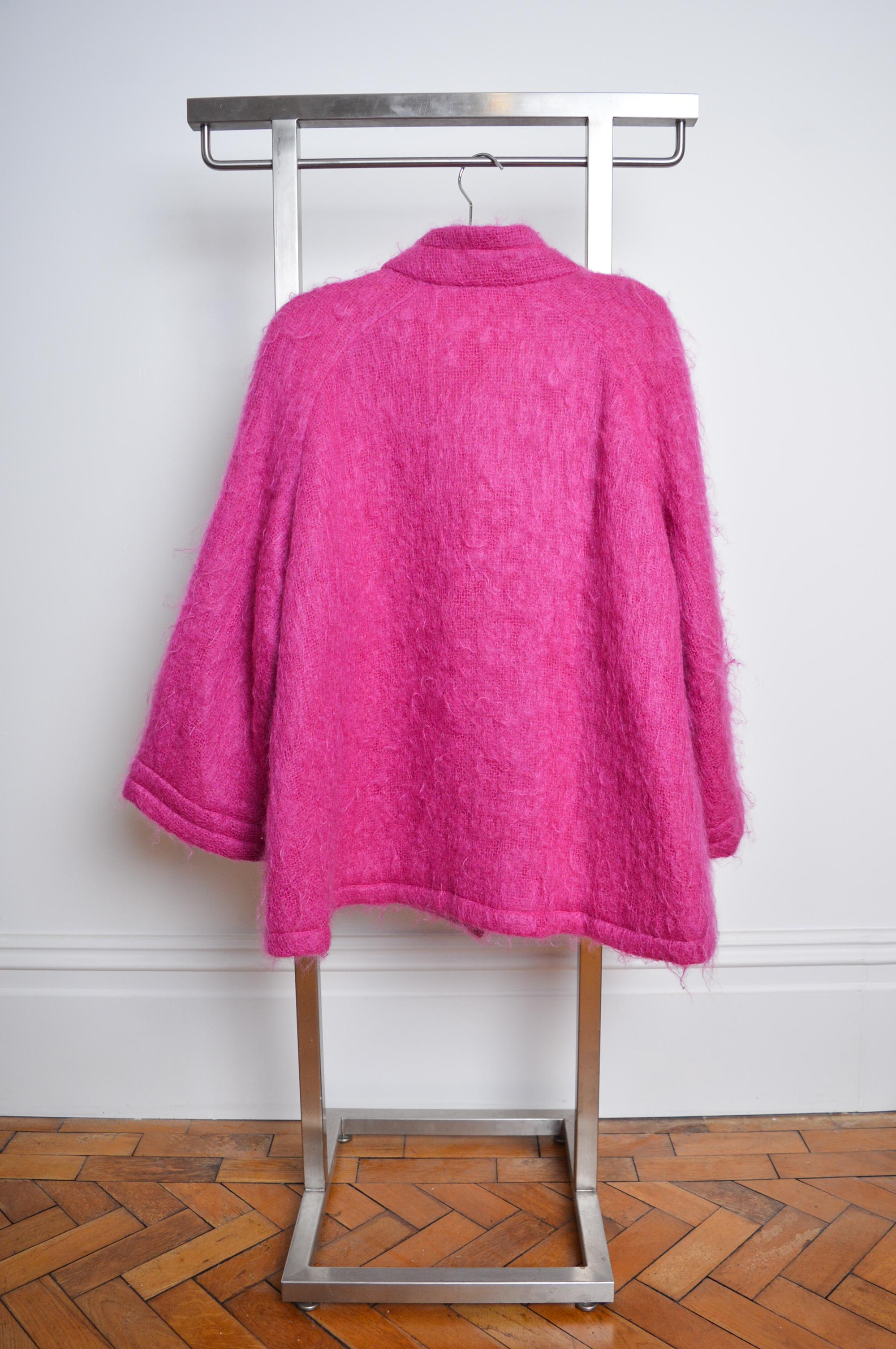 Hot Pink 1980's Fuzzy Mohair Thierry Mugler - Pure Wool Oversized Swing Coat In Good Condition For Sale In Sheffield, GB